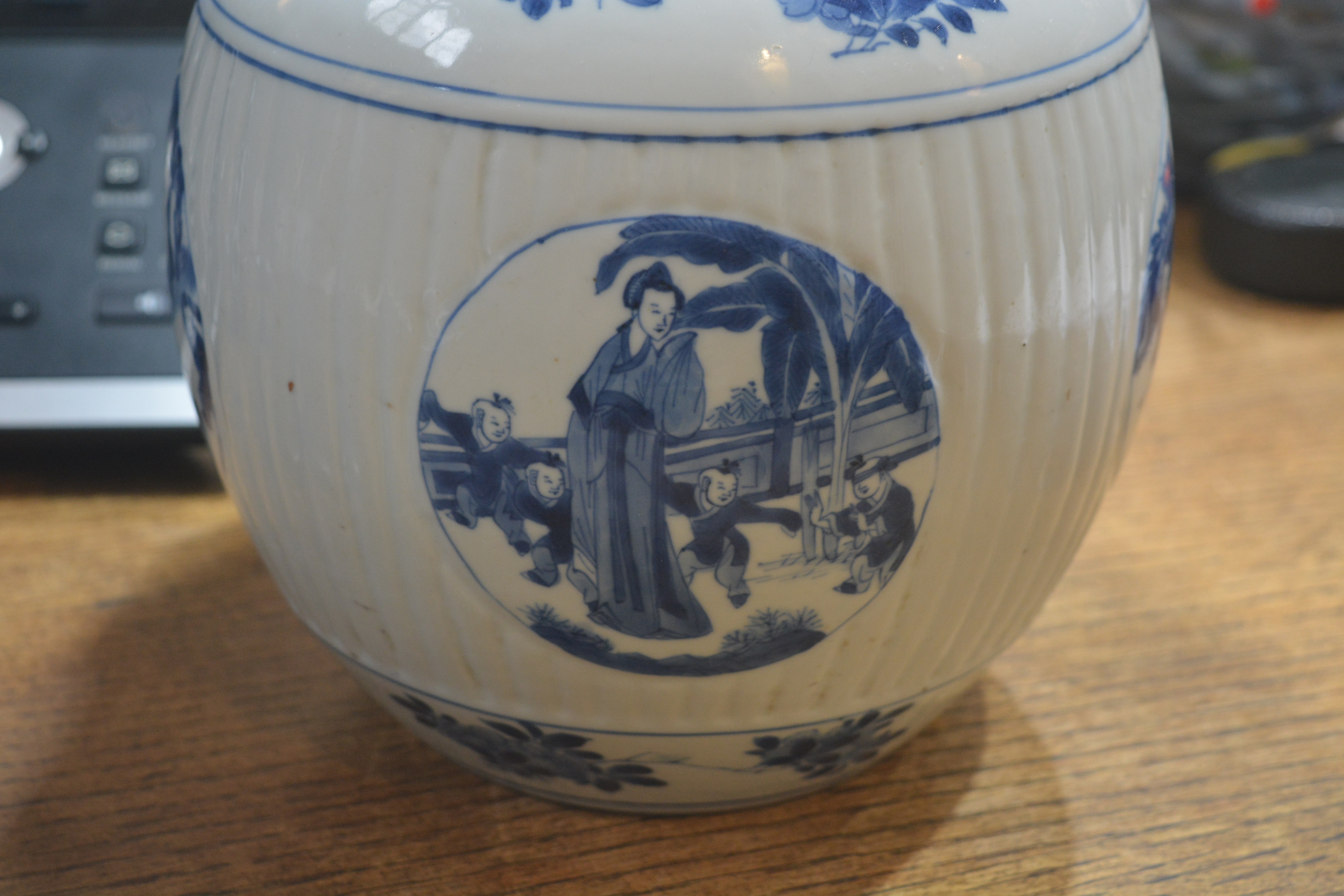 Blue and white porcelain ovoid jar and cover Chinese, Kangxi painted with four panels of children - Image 9 of 15