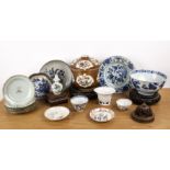 Group of pieces Chinese, 18th/19th Century including a cafe au lait bowl and cover, 19cm high