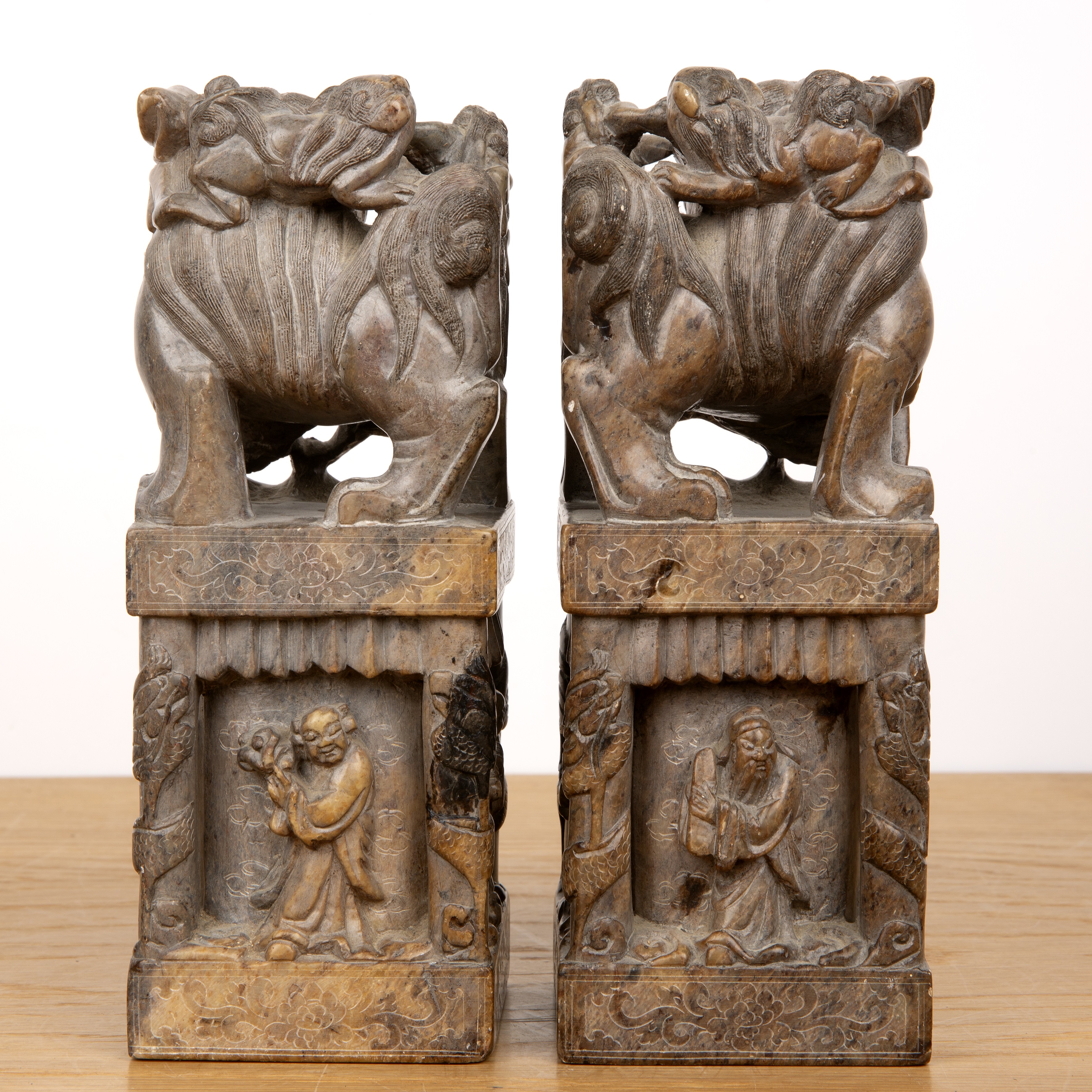 Pair of carved soapstone seals Chinese of square form, the upper sections carved with temple dogs to - Image 3 of 5