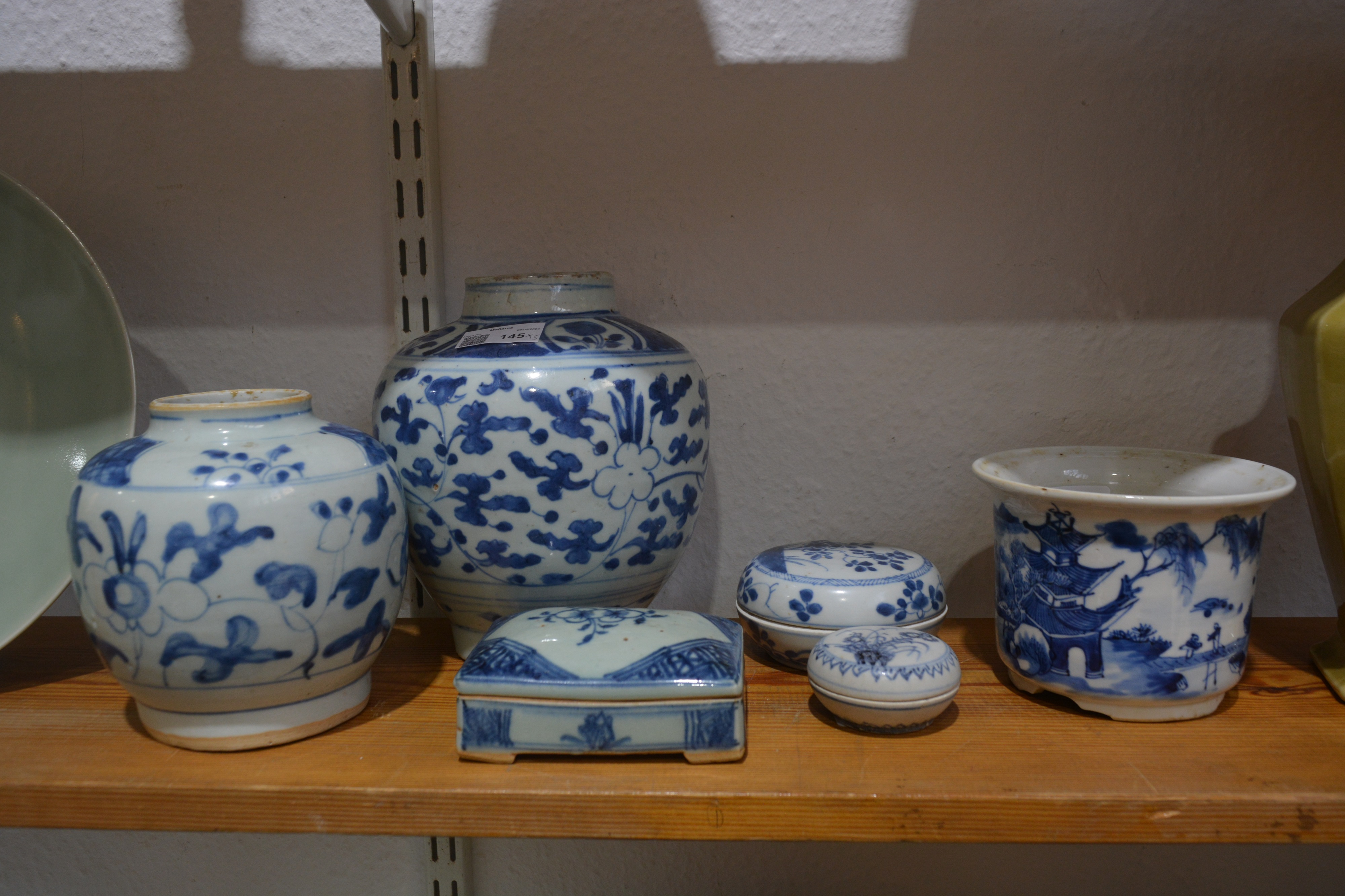 Group of blue and white porcelain Chinese, Ming and later including two jars, 18cm and 14cm, two ink - Image 8 of 8