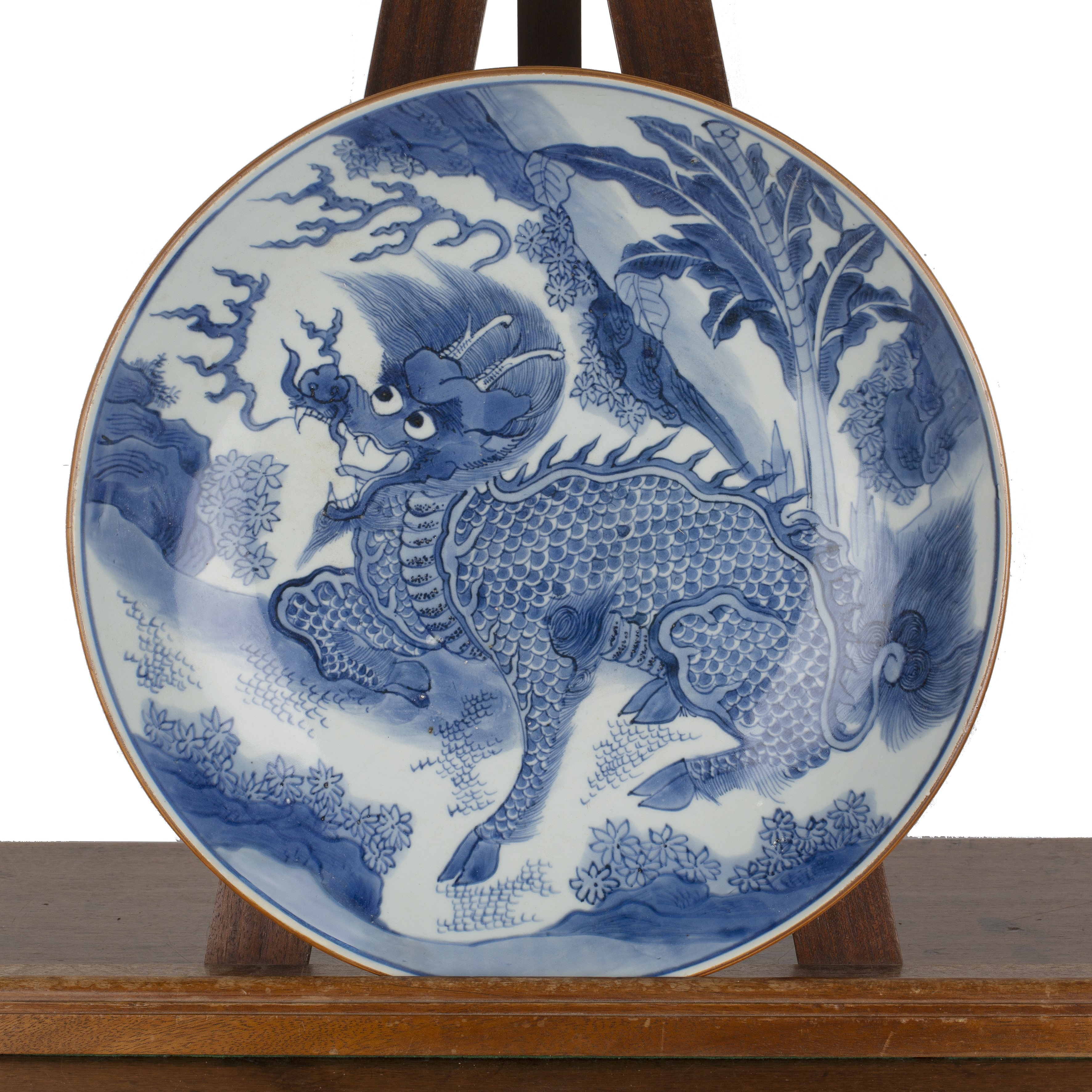 Blue and white porcelain charger Chinese, Shunzi period, circa 1650-1660 painted with qilin and - Image 2 of 14