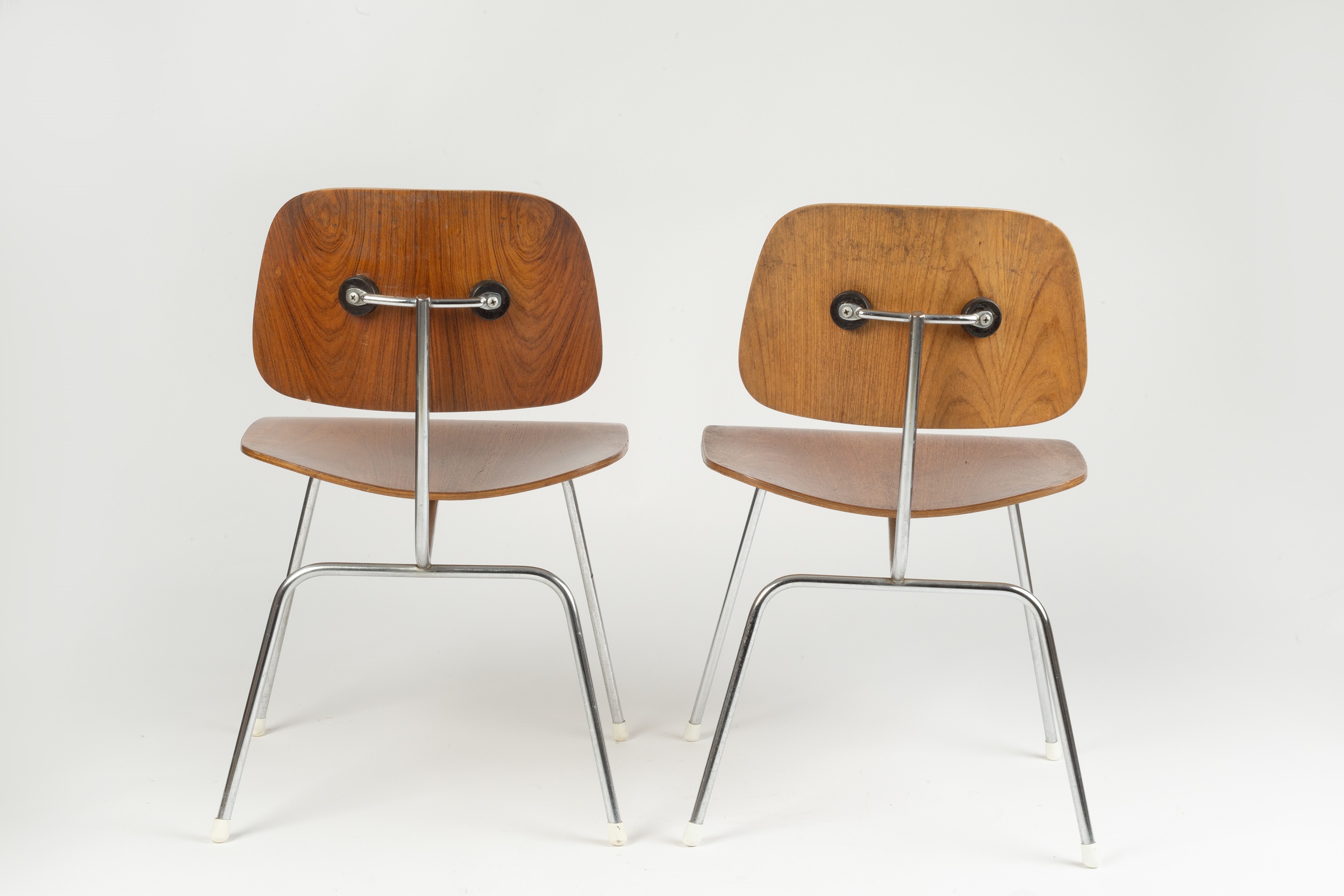 Charles and Ray Eames A pair of DCM side chair, designed in 1946 plywood on chrome frames 68cm high, - Image 3 of 3