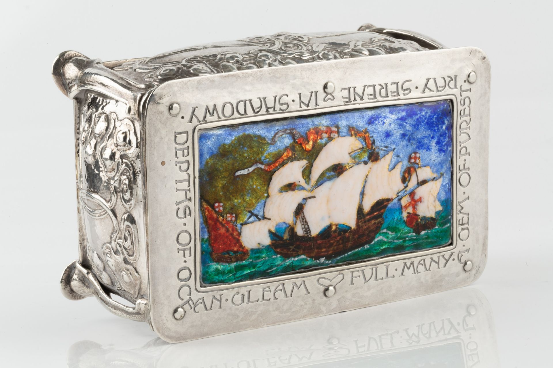 Omar Ramsden (1873-1939) and Alwyn Carr (1872-1940) An Arts & Crafts silver and enamel box, 1902 the - Bild 3 aus 18