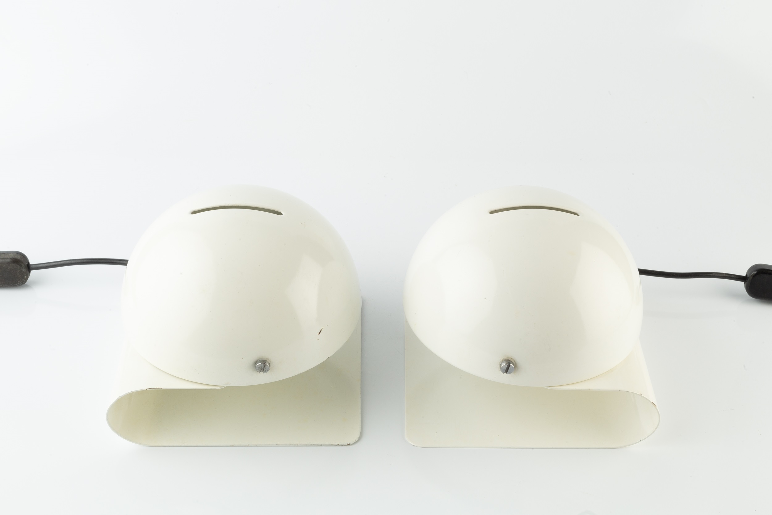 Giuseppe Cormio for iGuzzini A pair of Bugia table lamps, circa 1970 plastic and steel - Image 2 of 4