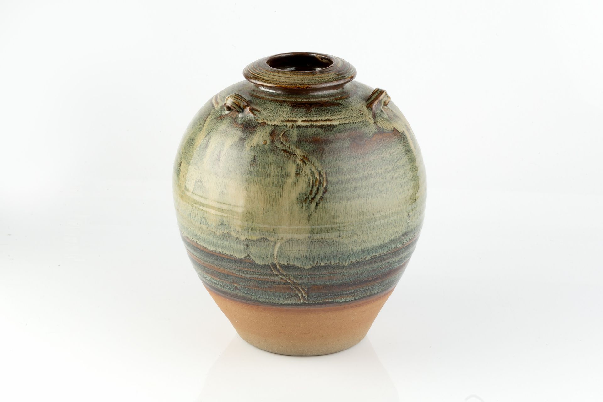 Eddie Hopkins (1941-2007) at Winchcombe Pottery Large vase stoneware, nuka glaze with three - Bild 2 aus 3