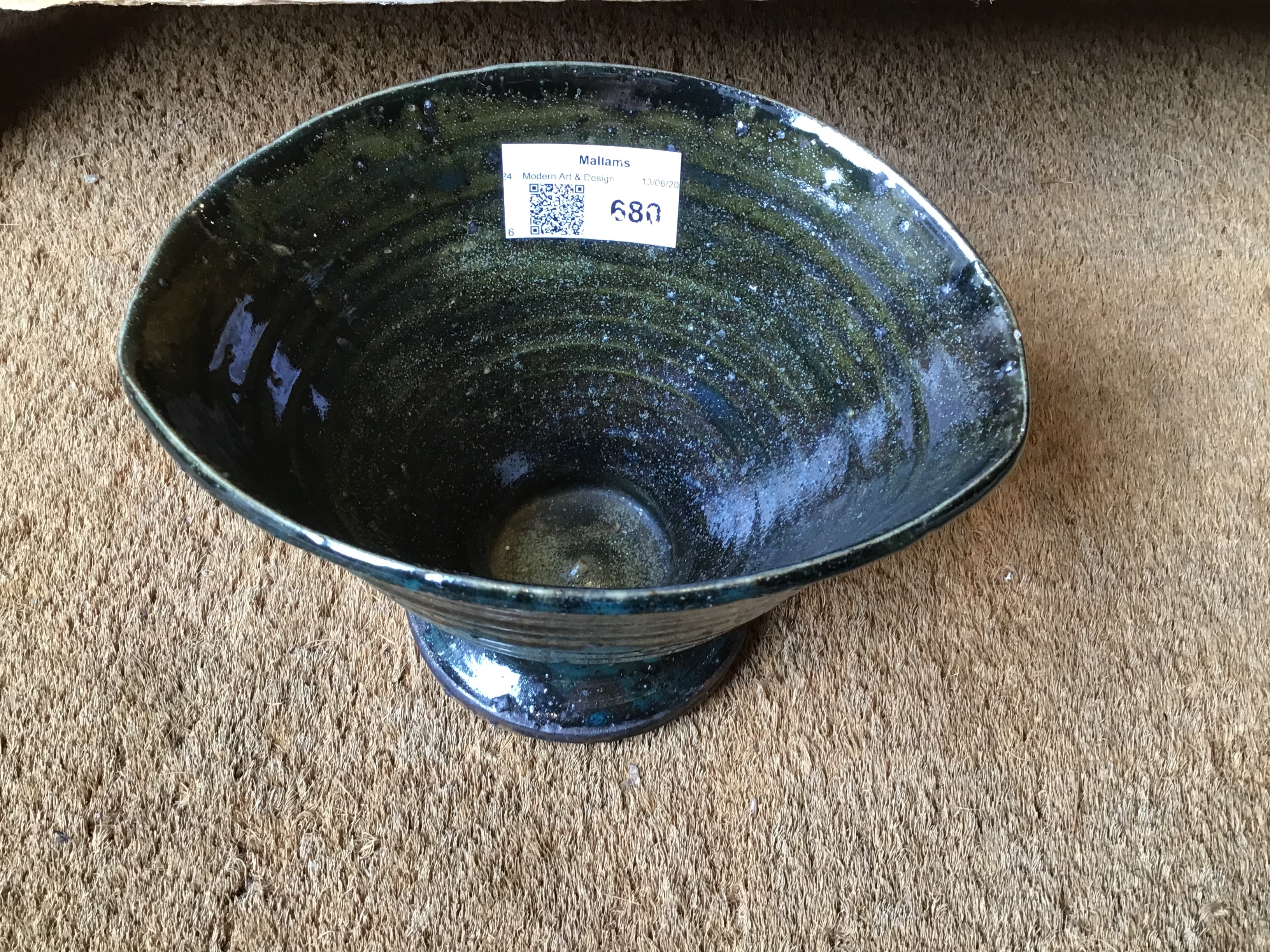 Rosemary Wren (1922-2013) at Oxshott Pottery Bowl squeezed form with green and dark glaze - Image 13 of 17