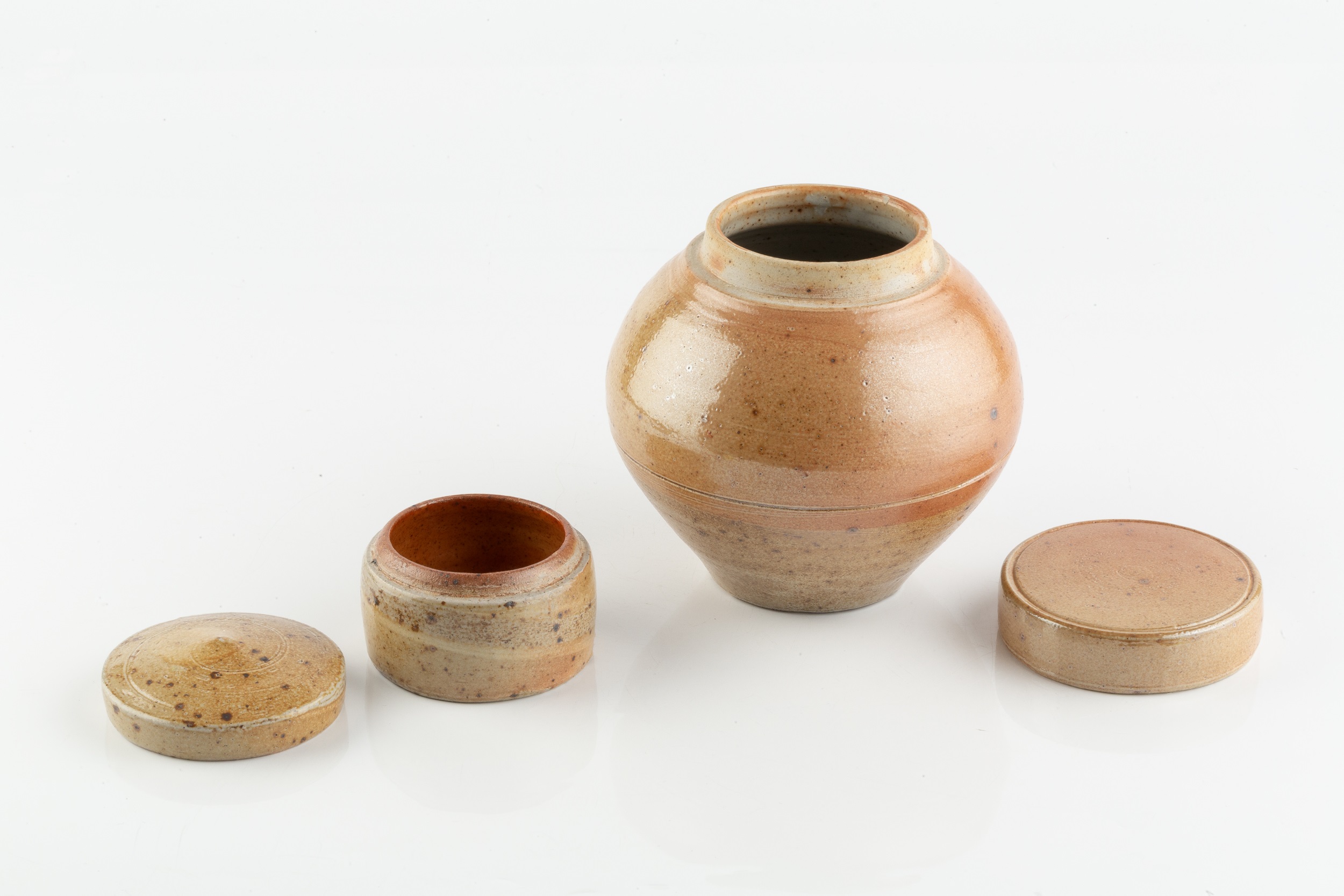 Sarah Walton (b.1945) Two lidded pots stoneware both with impressed potter's seal 14.5cm and 7cm - Image 2 of 3