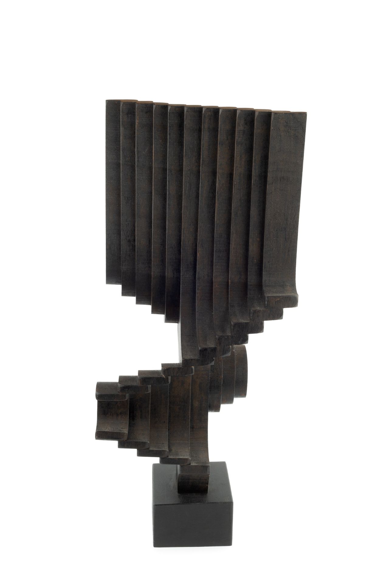 Brian Willsher (1930-2010) Untitled, 1969 signed and dated carved wood 68cm high. - Bild 2 aus 4