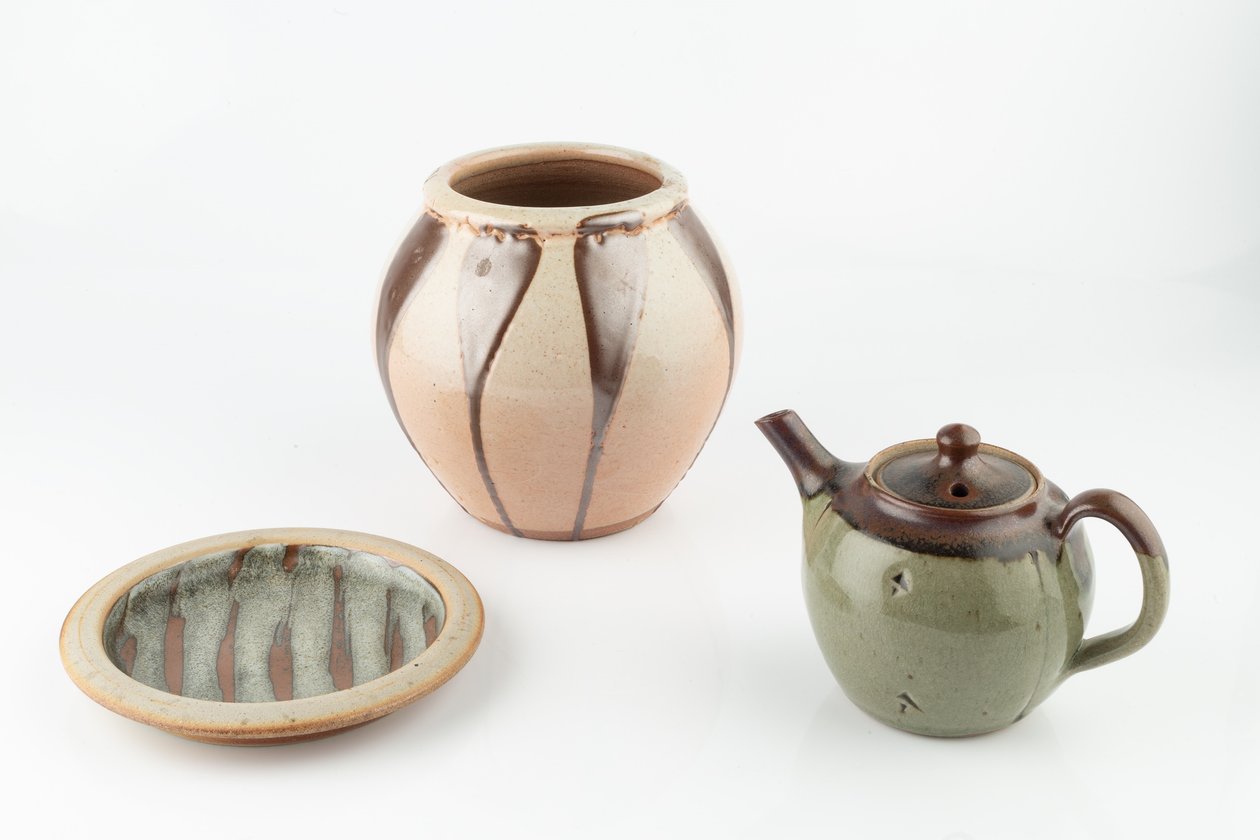 Studio Ceramics To include a Svend Bayer stoneware vase, 17.5cm high; a John Jelfs vase and - Image 2 of 3