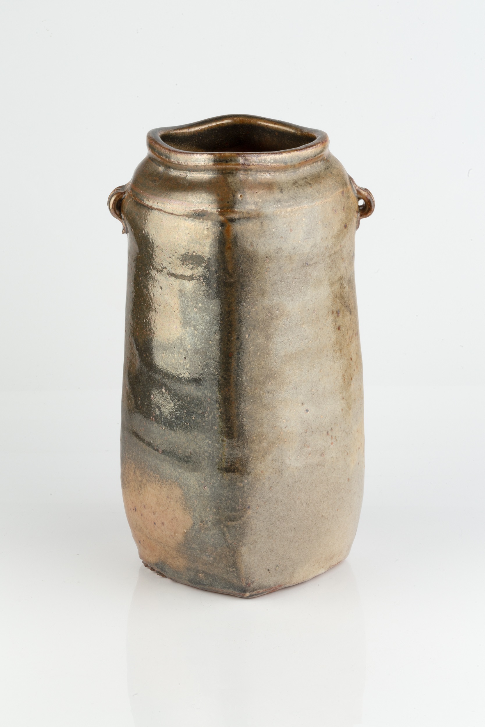 Warren Mackenzie (1924-2018) Large jar, circa 1975 stoneware, with lugged handles and shino-type - Image 2 of 3