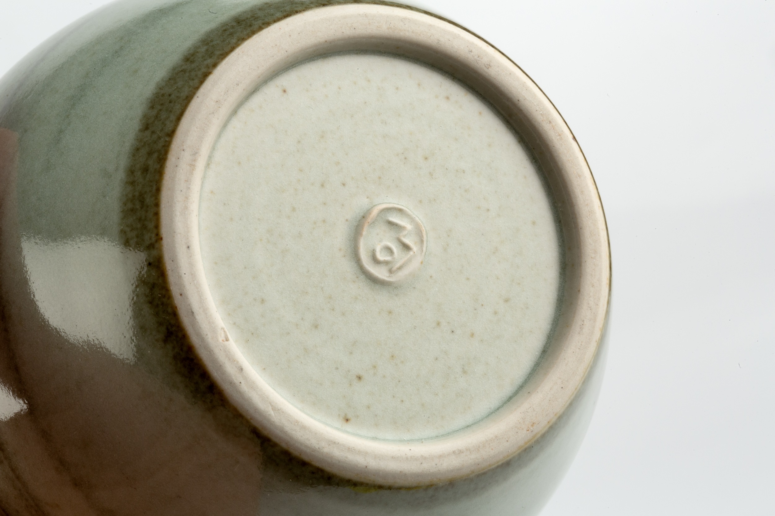 David White (1934-2011) Pot and cover porcelain impressed potter's seal 8.5cm high; and a - Image 3 of 4