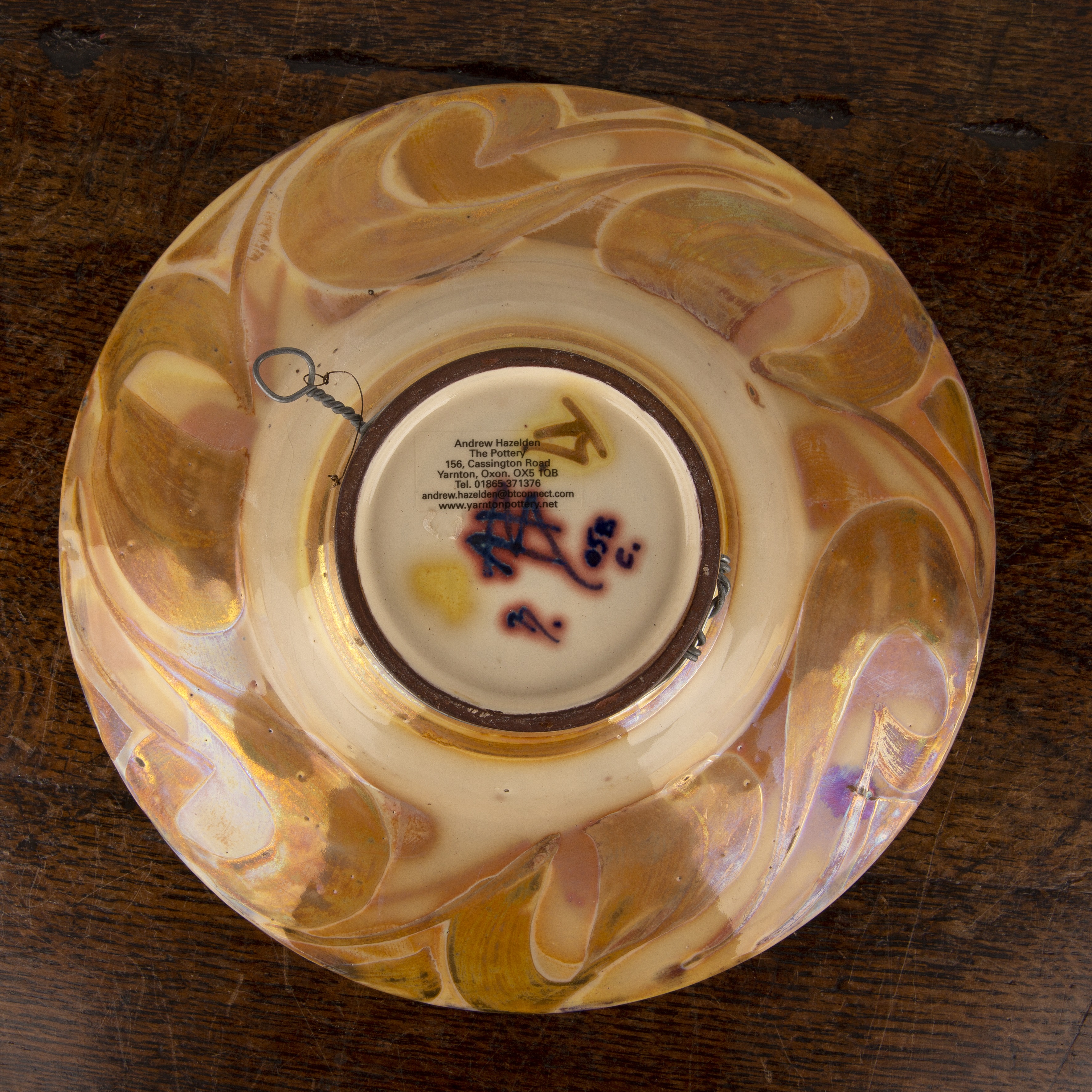 Andrew Hazelden (b.1963) at Yarnton Pottery Tondino bowl with lustre pomegranate decoration signed - Image 4 of 7