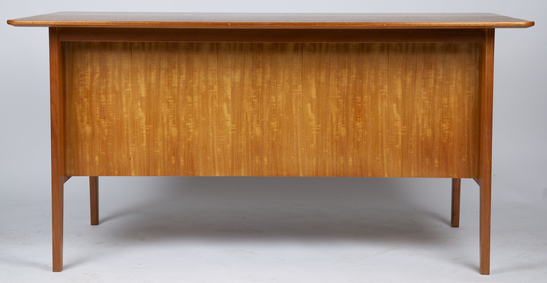 Gordon Russell desk 76cm high, 152cm wide. - Image 4 of 4