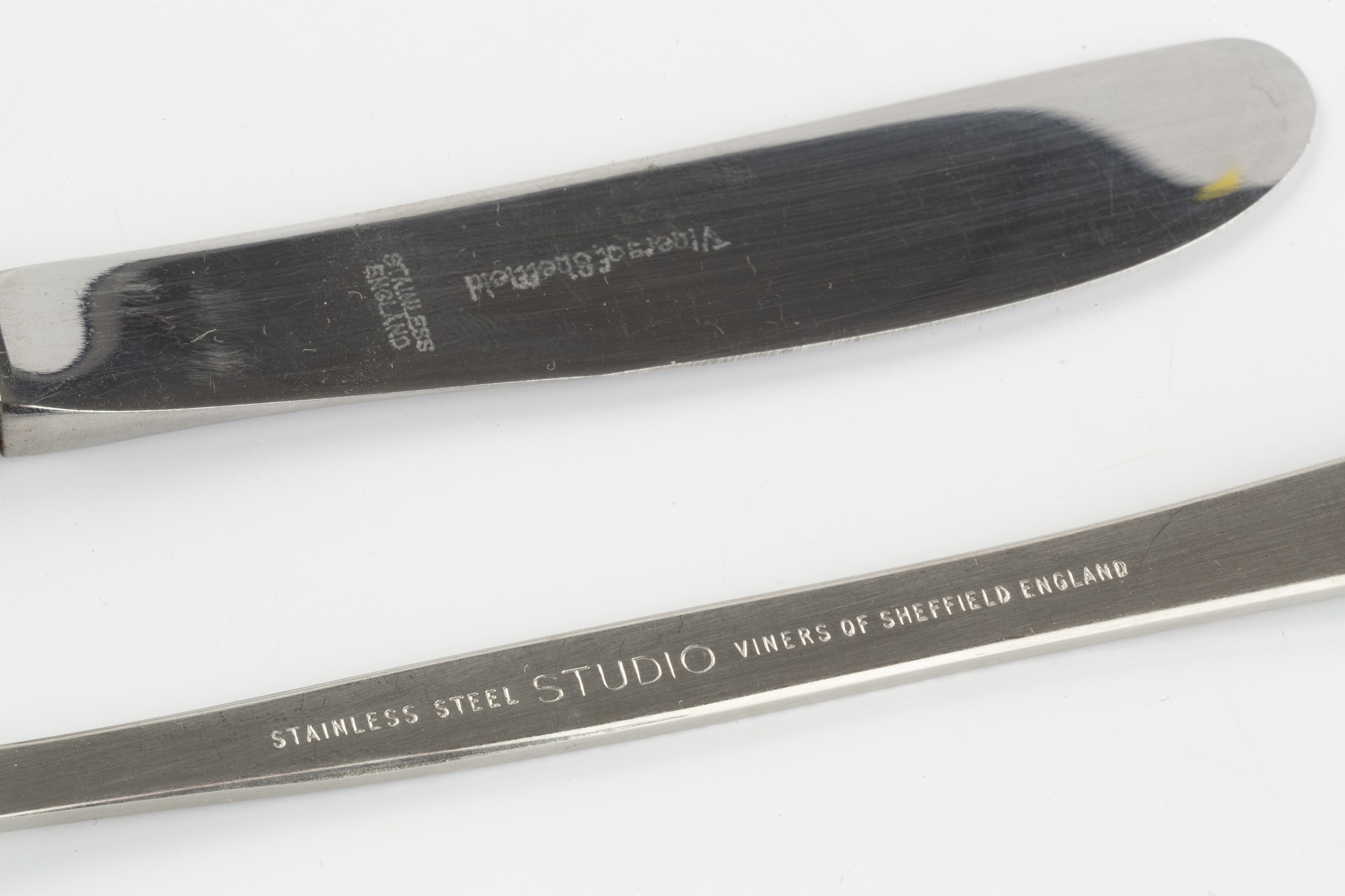Gerald Benney (1930-2008) for Viners Studio Cutlery set stainless steel, bark pattern comprising 105 - Image 2 of 2