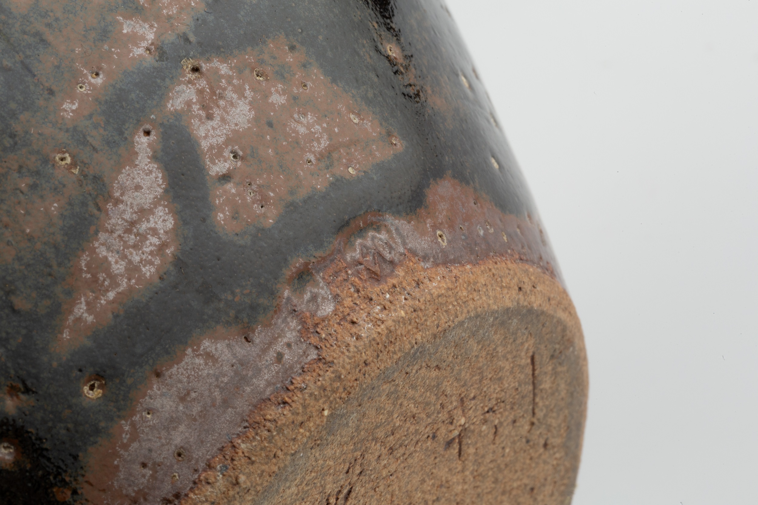William 'Bill' Marshall (1923-2007) Vase tenmoku and iron glaze with impressed motifs impressed - Image 3 of 4