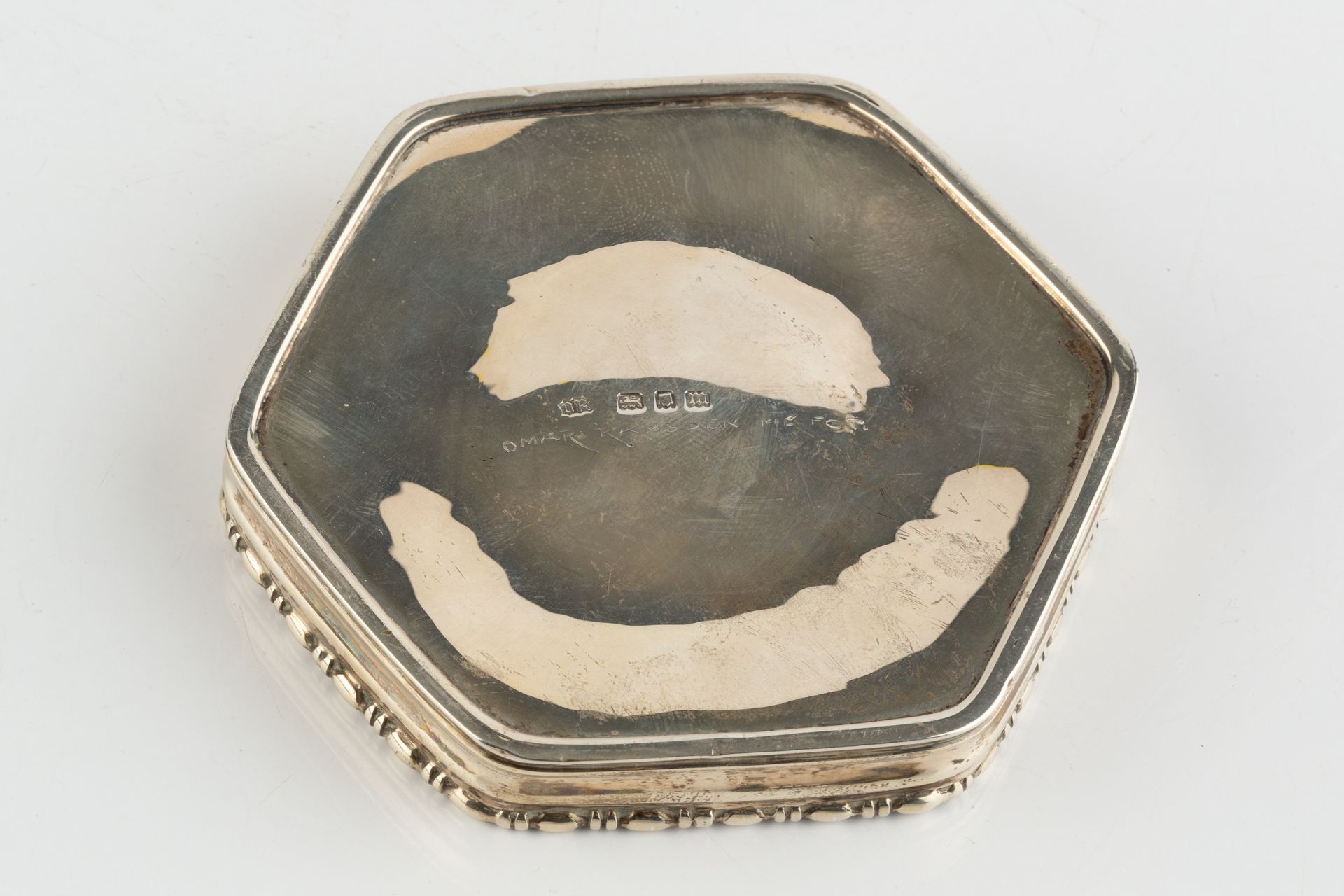 Omar Ramsden (1873-1939) Hexagonal dish, 1927 silver hallmarked for London 19cm high. - Bild 2 aus 2