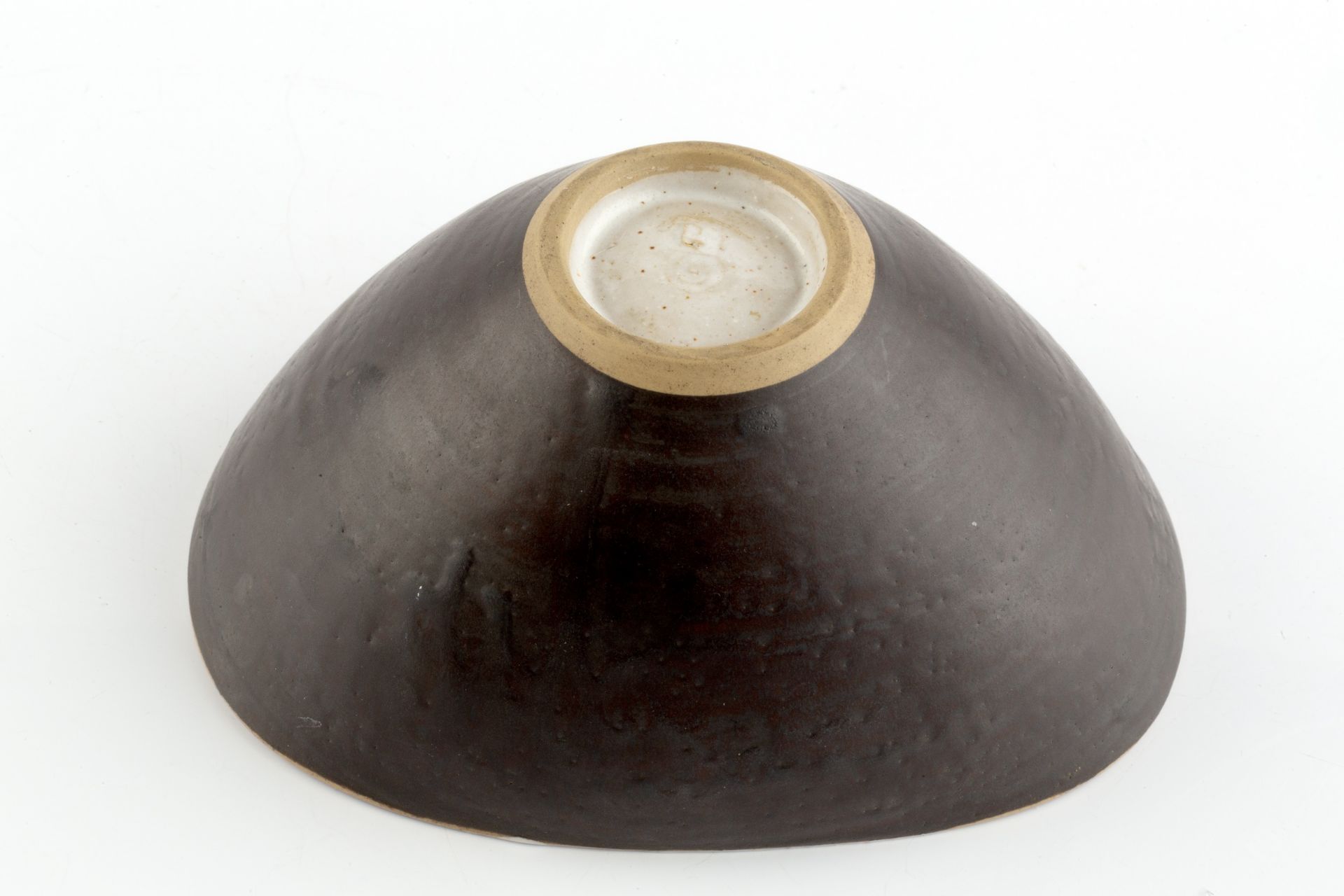 Lucie Rie (1902-1995) Squared bowl manganese glaze impressed potter's seal 7.6cm high, 15.8cm wide. - Bild 4 aus 6