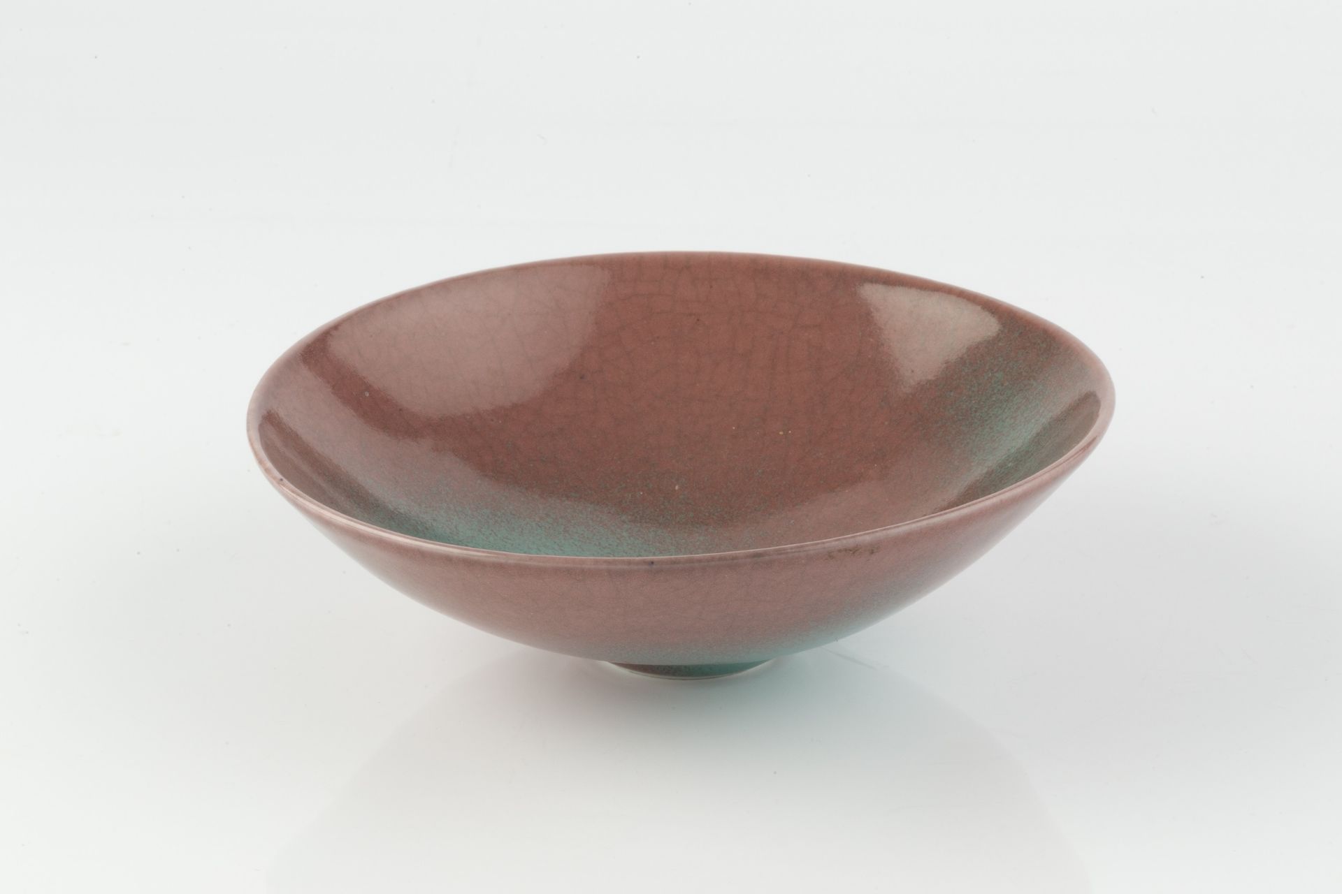 Poh Chap Yeap (1927-2007) Bowl porcelain, with red and green glaze incised signature 15.5cm - Bild 2 aus 3