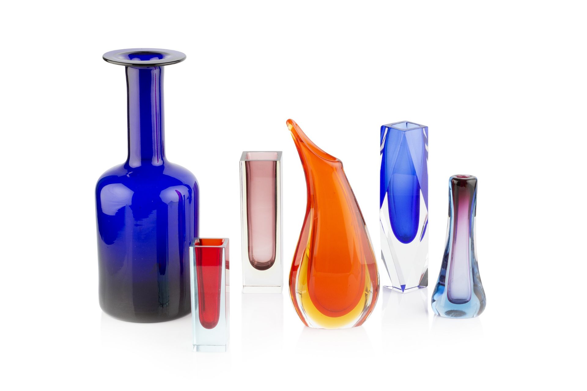 Italian Murano Sommerso Five glass vases in various colours tallest 26cm high; and a Gul vase (6).