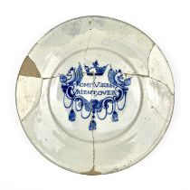 Delftware blue and white tin-glazed plate Dutch, 17th Century, painted with a central cartouche