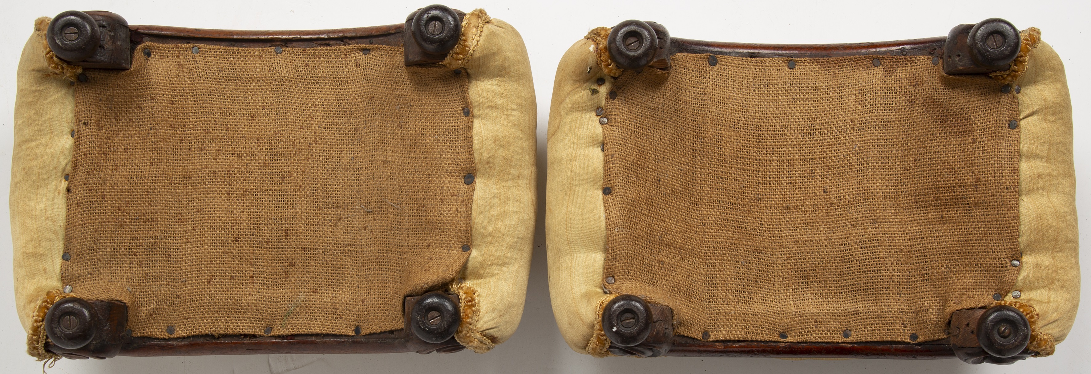 A pair of Victorian silk upholstered footstools, 38cm wide 25cm deep 17cm high - Bild 3 aus 3