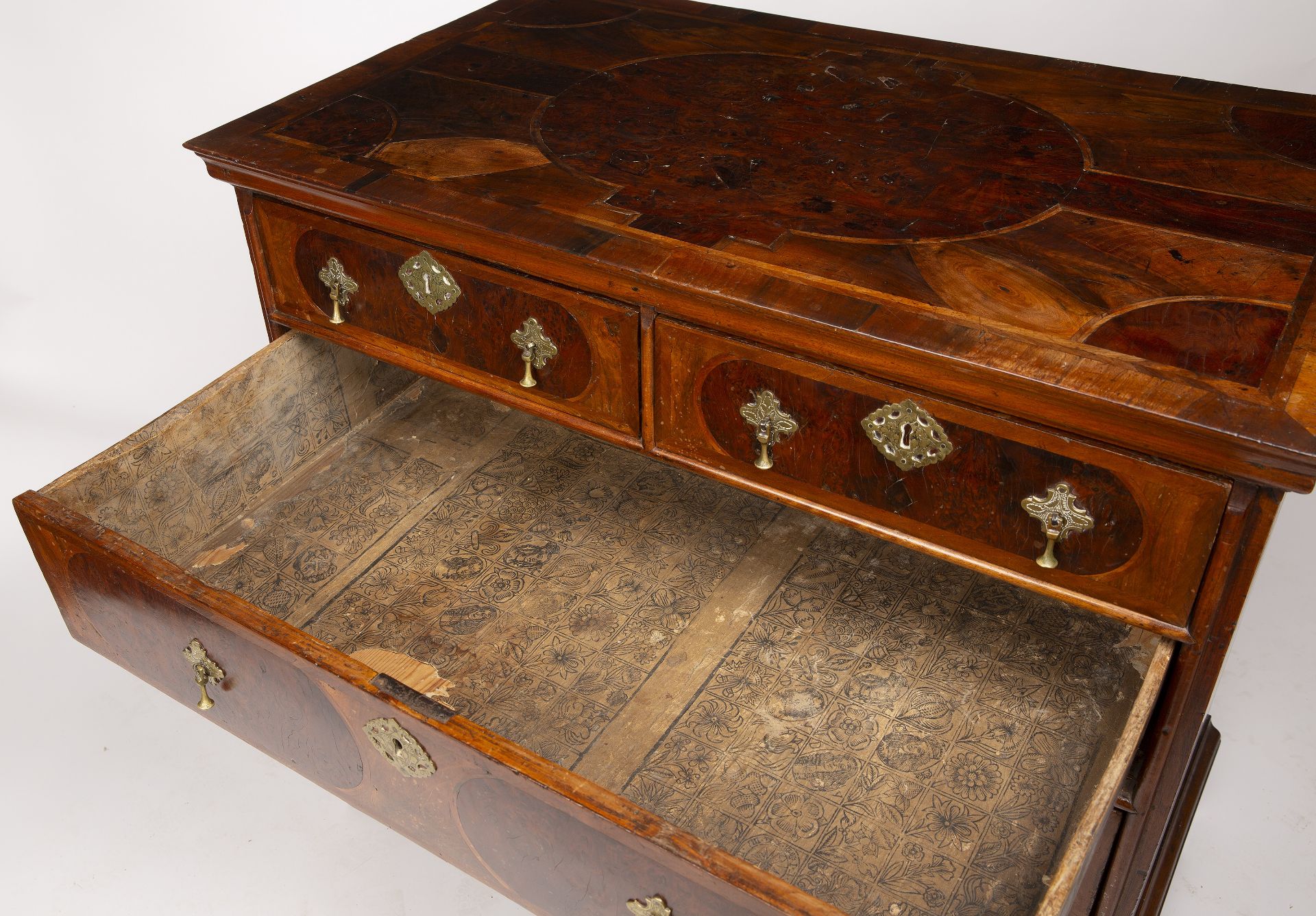 An 18th century walnut and burr wood inlaid chest of two short and three long drawers having brass - Image 4 of 18