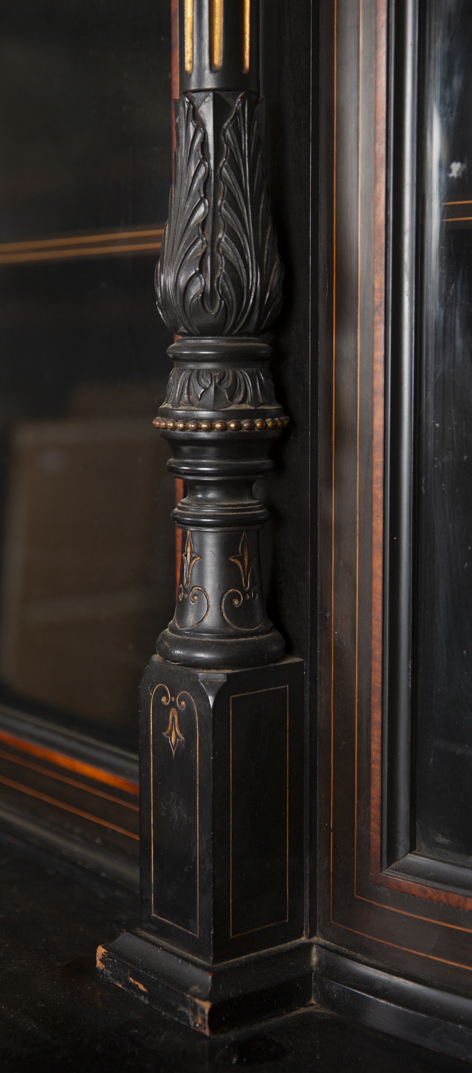 An Edwardian ebonised library cabinet with a glazed bookcase top, pillar supports and inlaid - Image 4 of 7