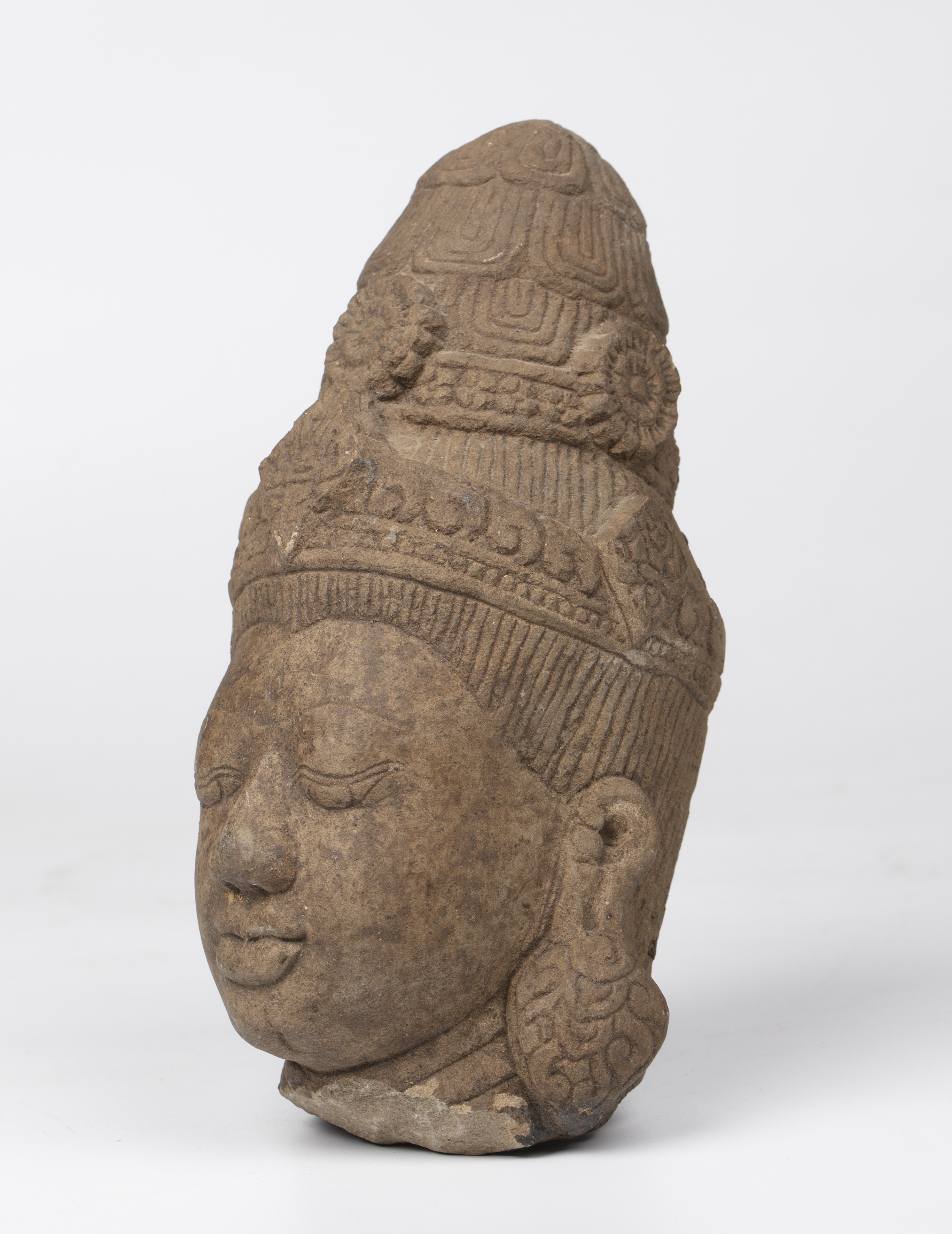 An Indian carved stone head 14cm wide 29cm high - Image 2 of 7