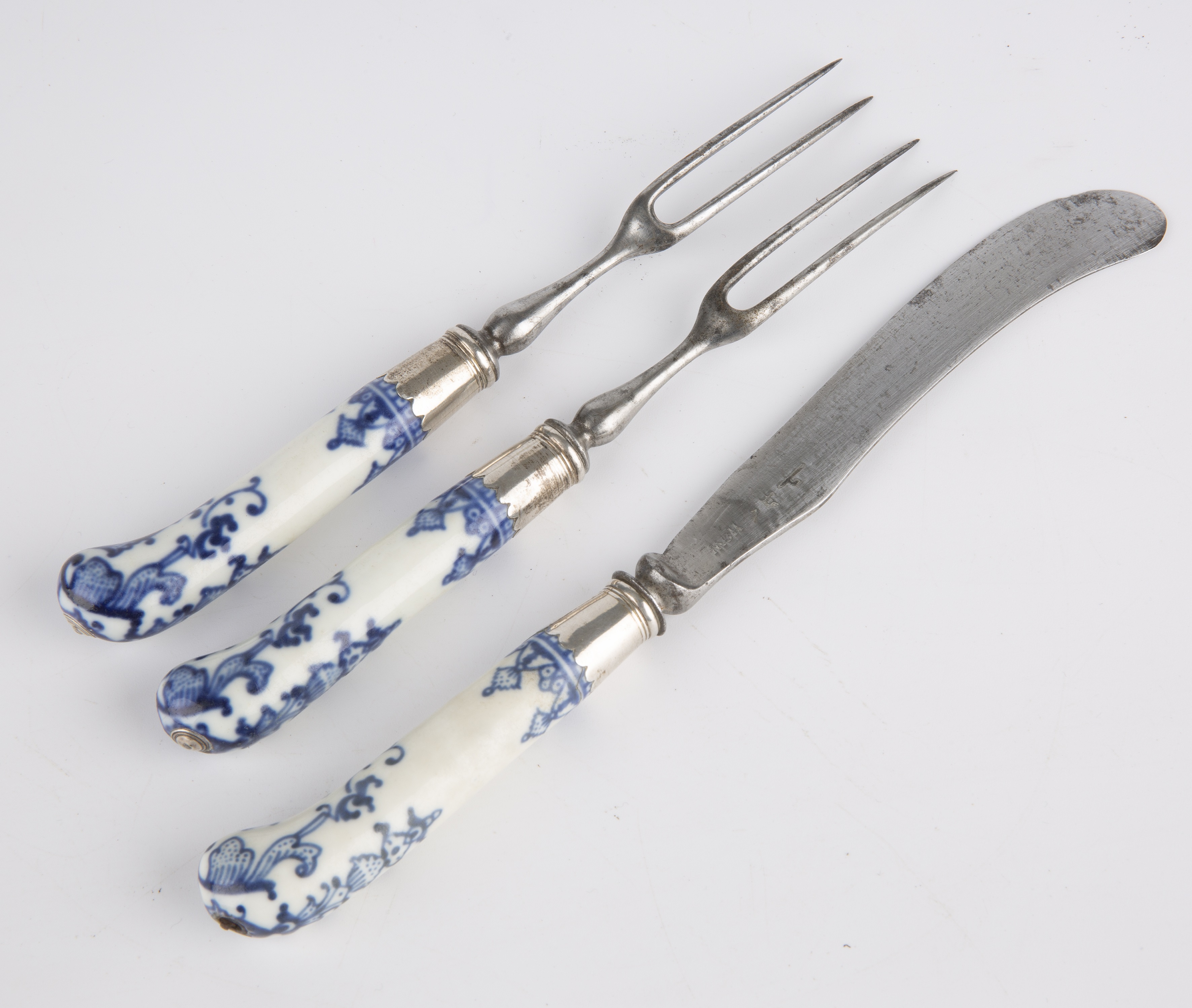 Three pieces of early 18th century steel and porcelain cutlery, circa 1720, the knife 20cm - Image 2 of 3