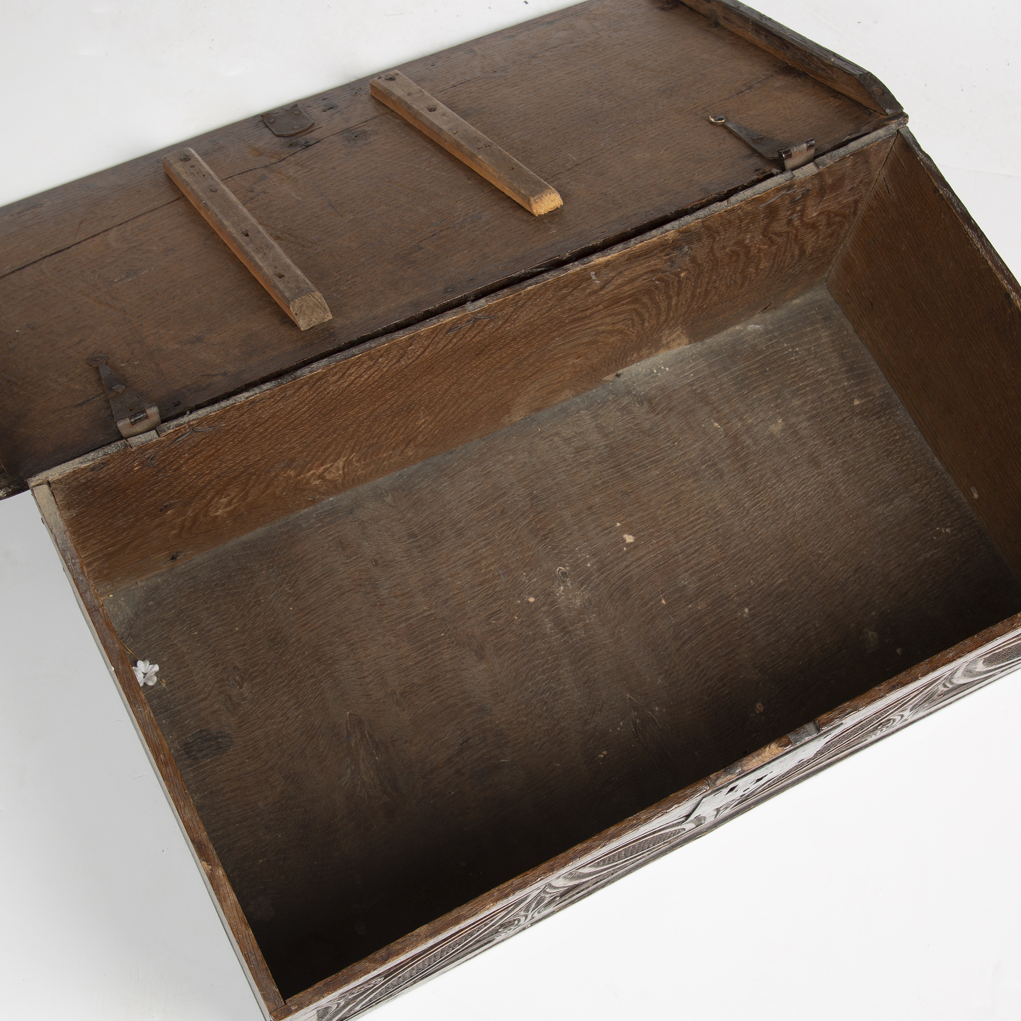 A 17th century oak Bible box, 69cm wide 38cm deep 25cm high - Image 3 of 4