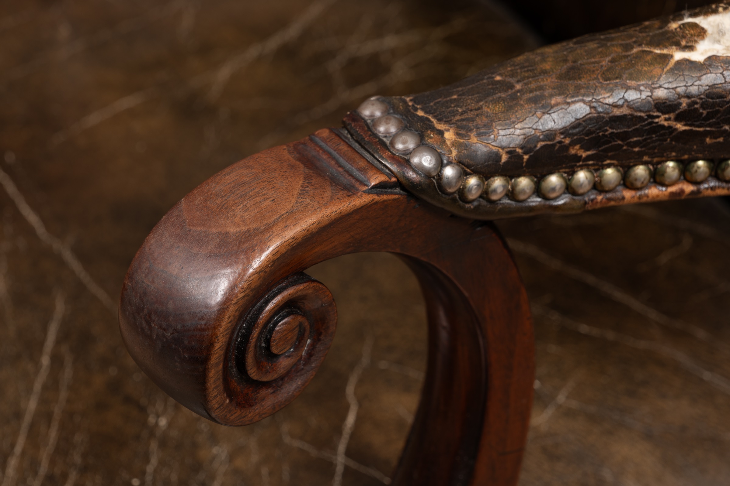 A George III mahogany framed leather upholstered library chair with a shaped back, scrolling arm - Image 4 of 9