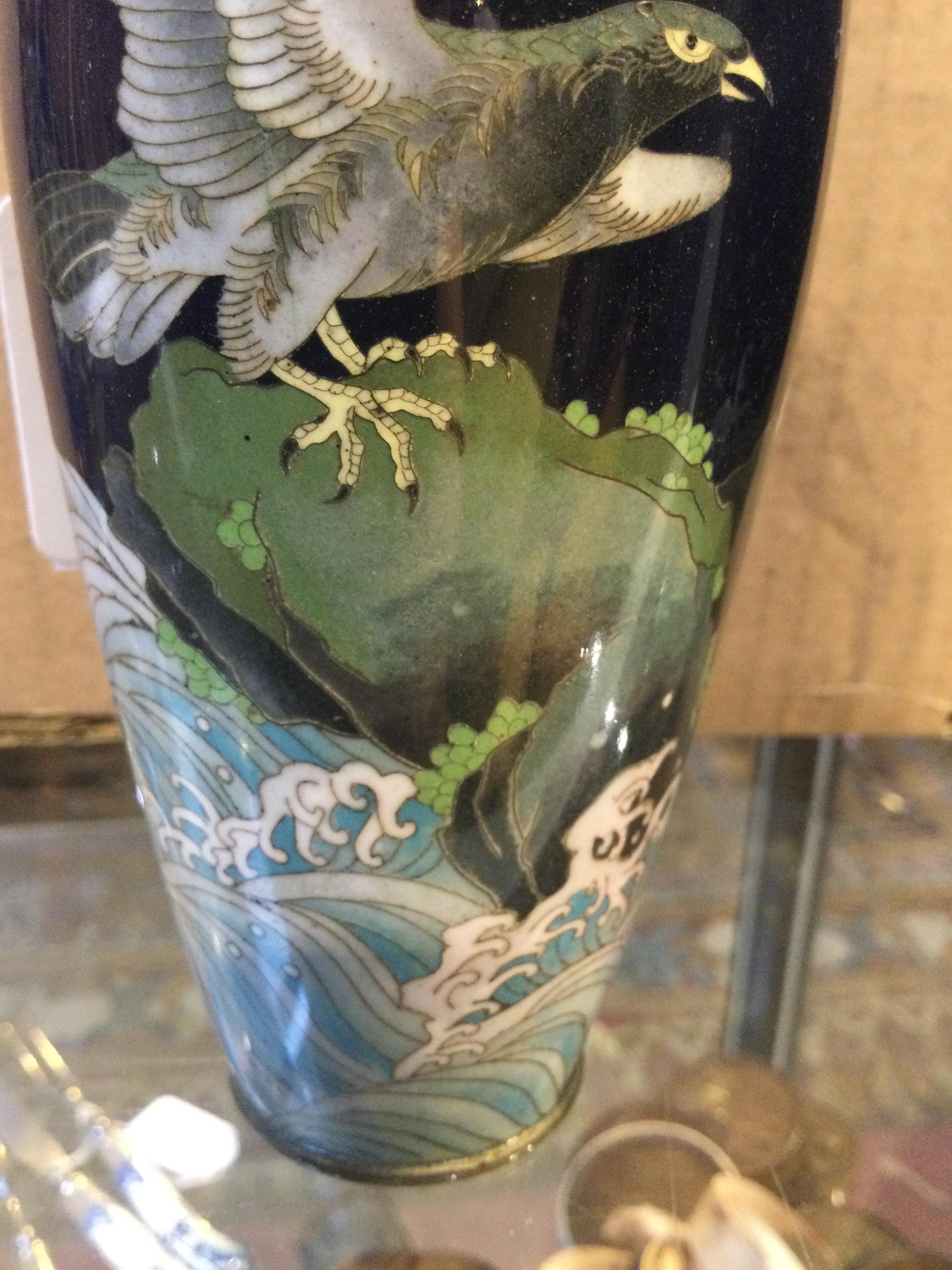 A small pair of early 20th century Japanese cloisonne vases decorated with eagles each 15cm high. - Bild 12 aus 30