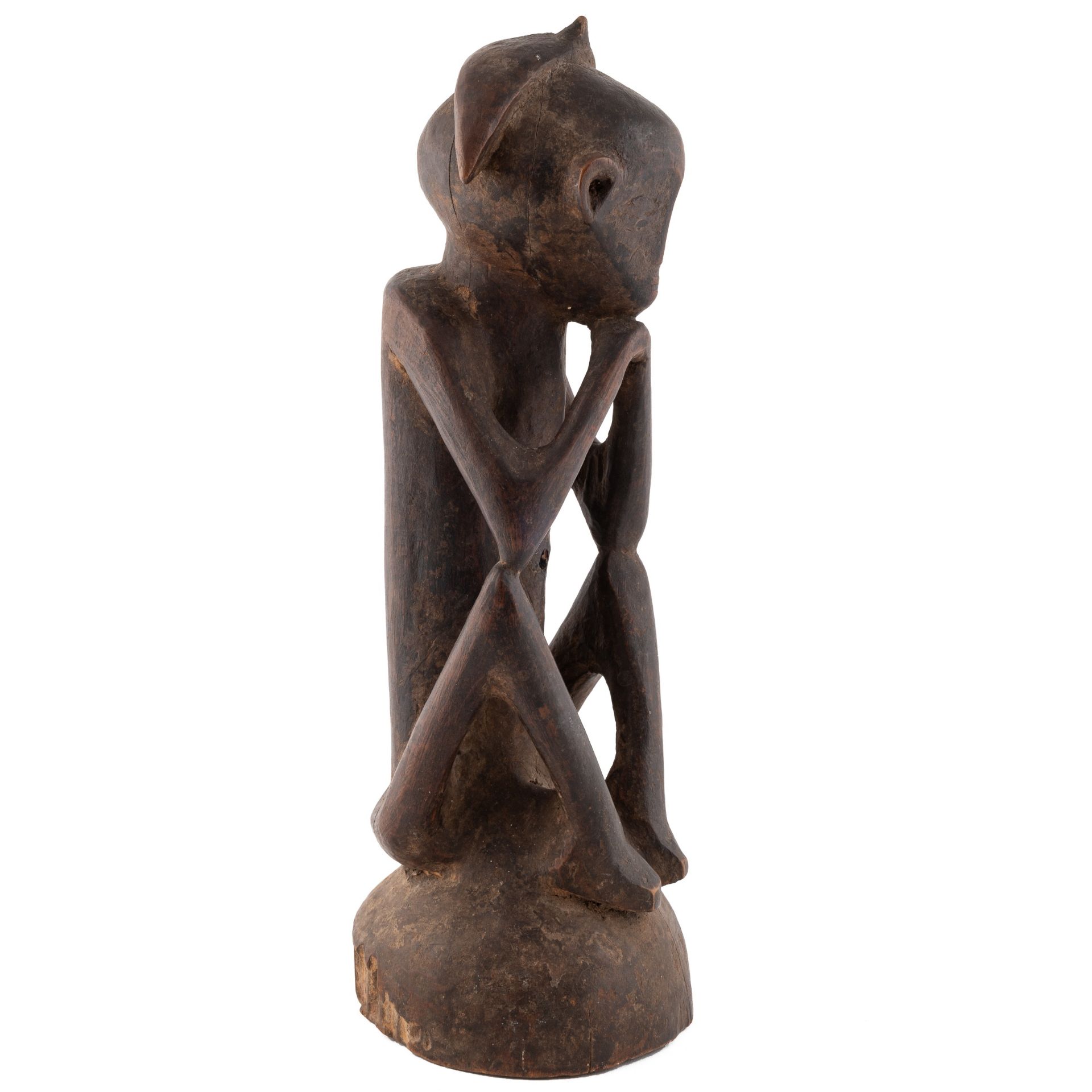 An African carved tribal seated figure 12cm wide 33cm high - Bild 4 aus 5