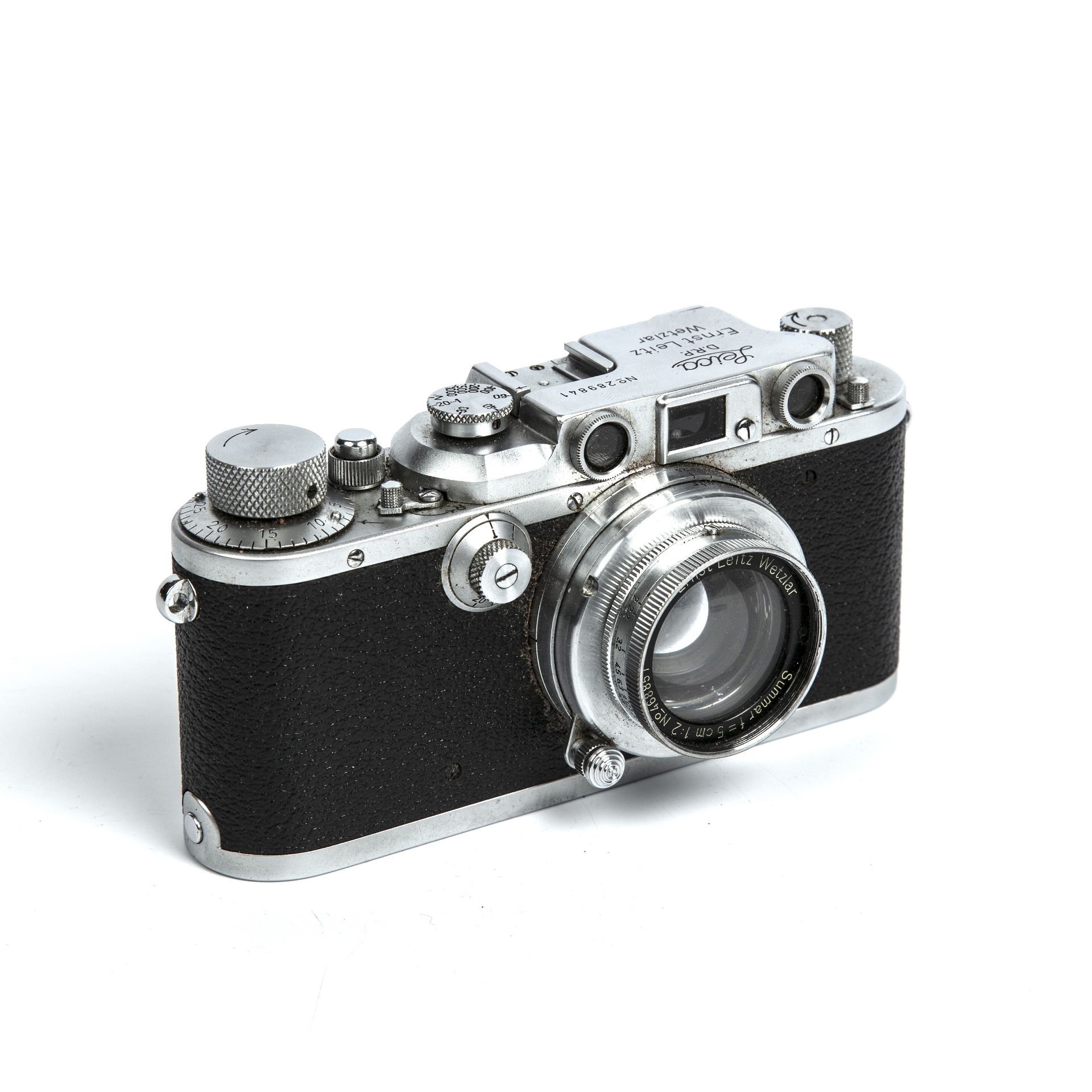 A Leica IIIb Rangefinder Camera, serial number 289841 with a Summar f=5cm no 468851 lens.
