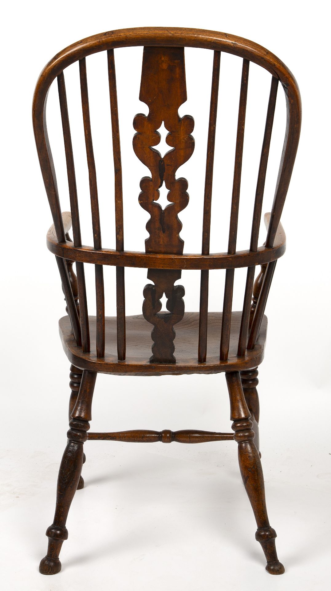 A 19th century ash and elm spindle back Windsor armchair with a pierced splat and turned supports, - Bild 4 aus 15