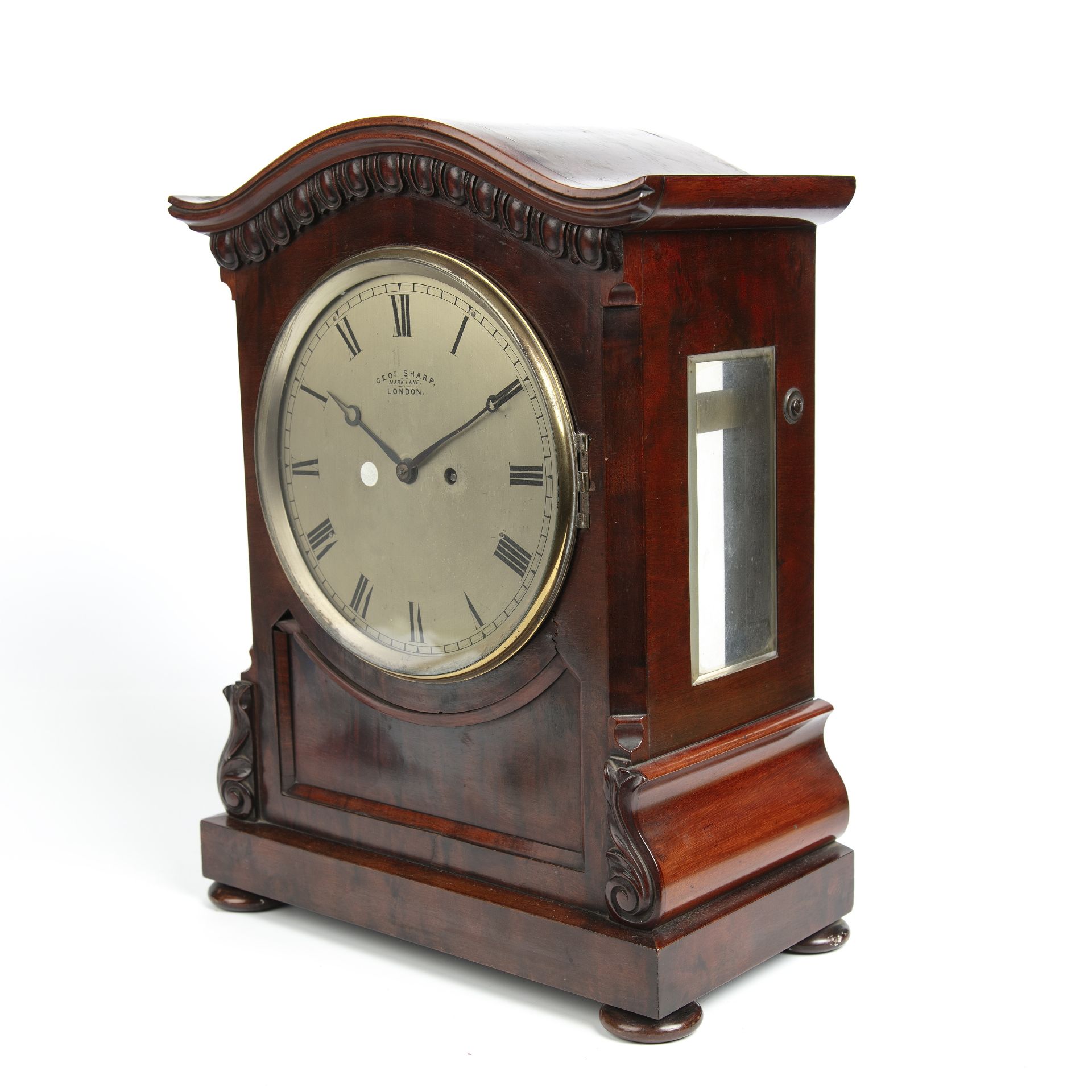 An early 19th century bracket clock by George Sharp having a silvered dial with Roman numerals and a - Bild 3 aus 5