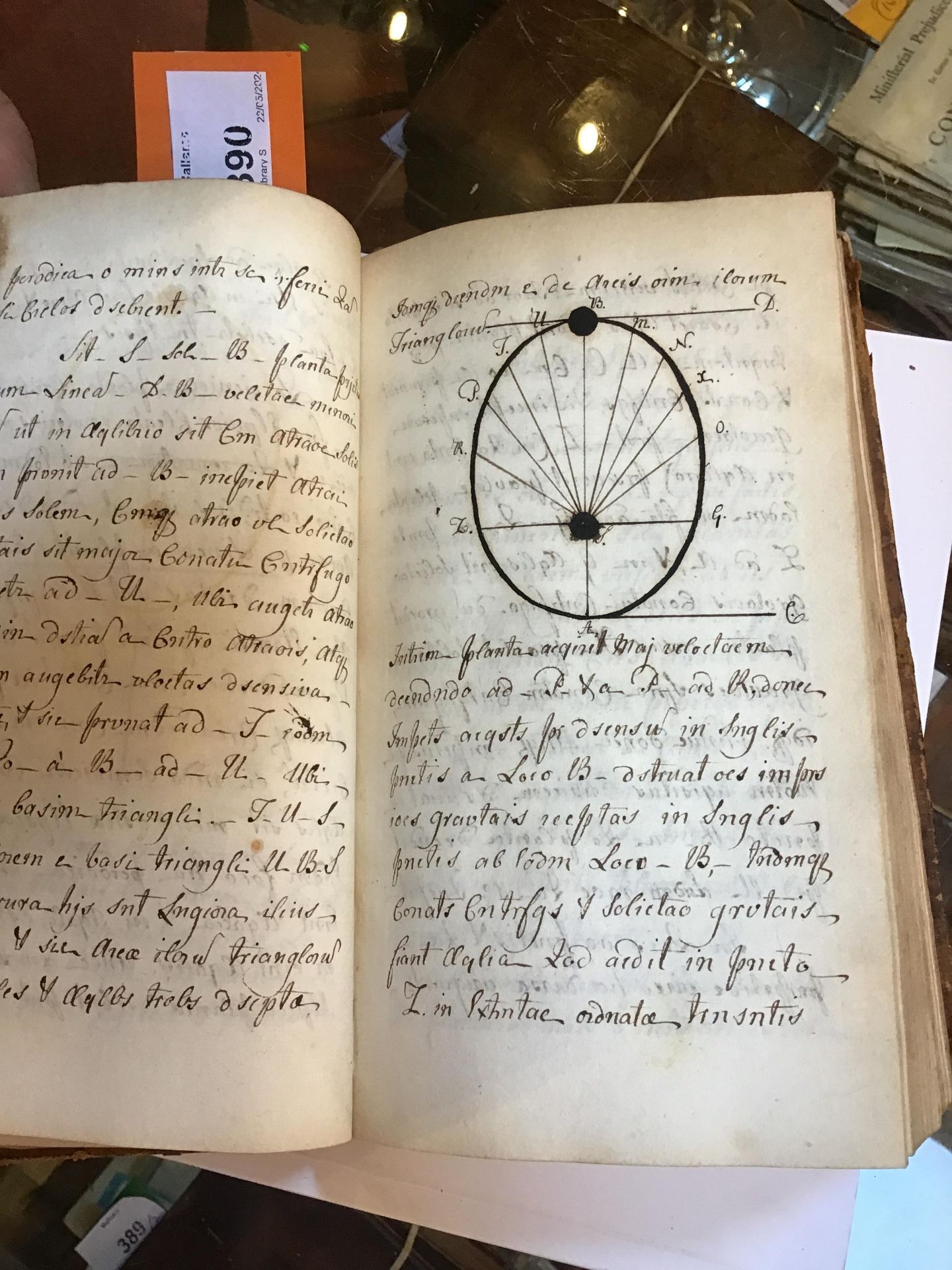 An early 18th century Latin text manuscript volume entitled 'Cosmografia' on first page. No author - Bild 10 aus 10