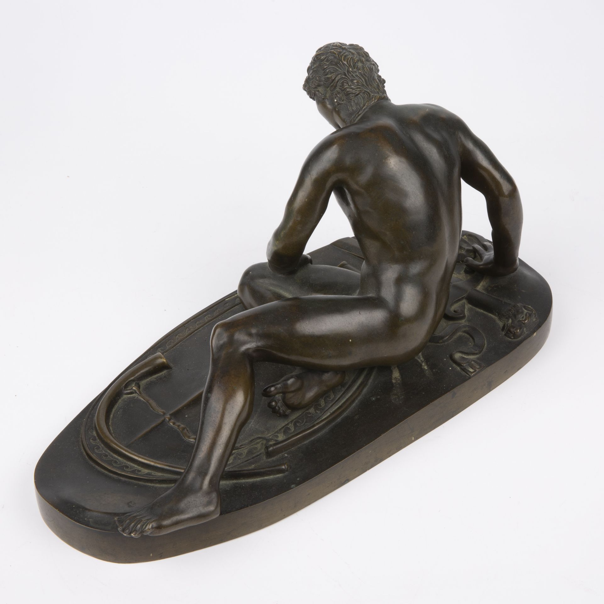 A 19th century grand tour bronze, after the antique 34cm wide 16cm deep 18cm high - Bild 4 aus 5