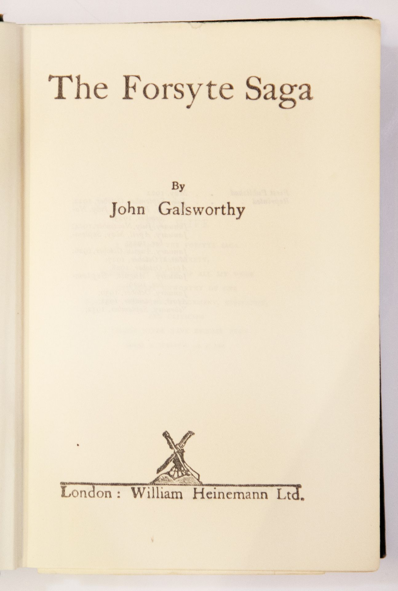 Gallsworthy (John). 'The Forsyte Saga', Heinemann, London 1932. Green cloth, binding loose plus a - Bild 2 aus 3