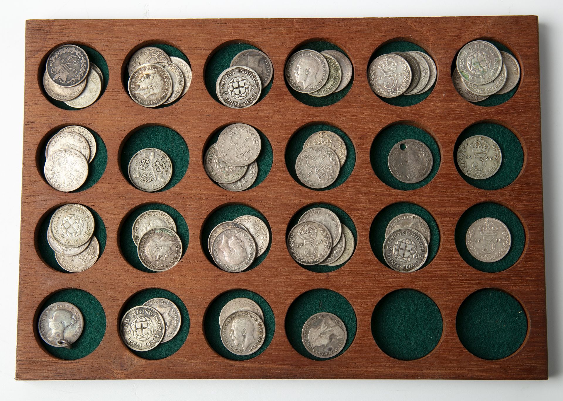 A cabinet on antique coins to include Roman coins, Gordian III, other coins George III 1787 - Bild 6 aus 12