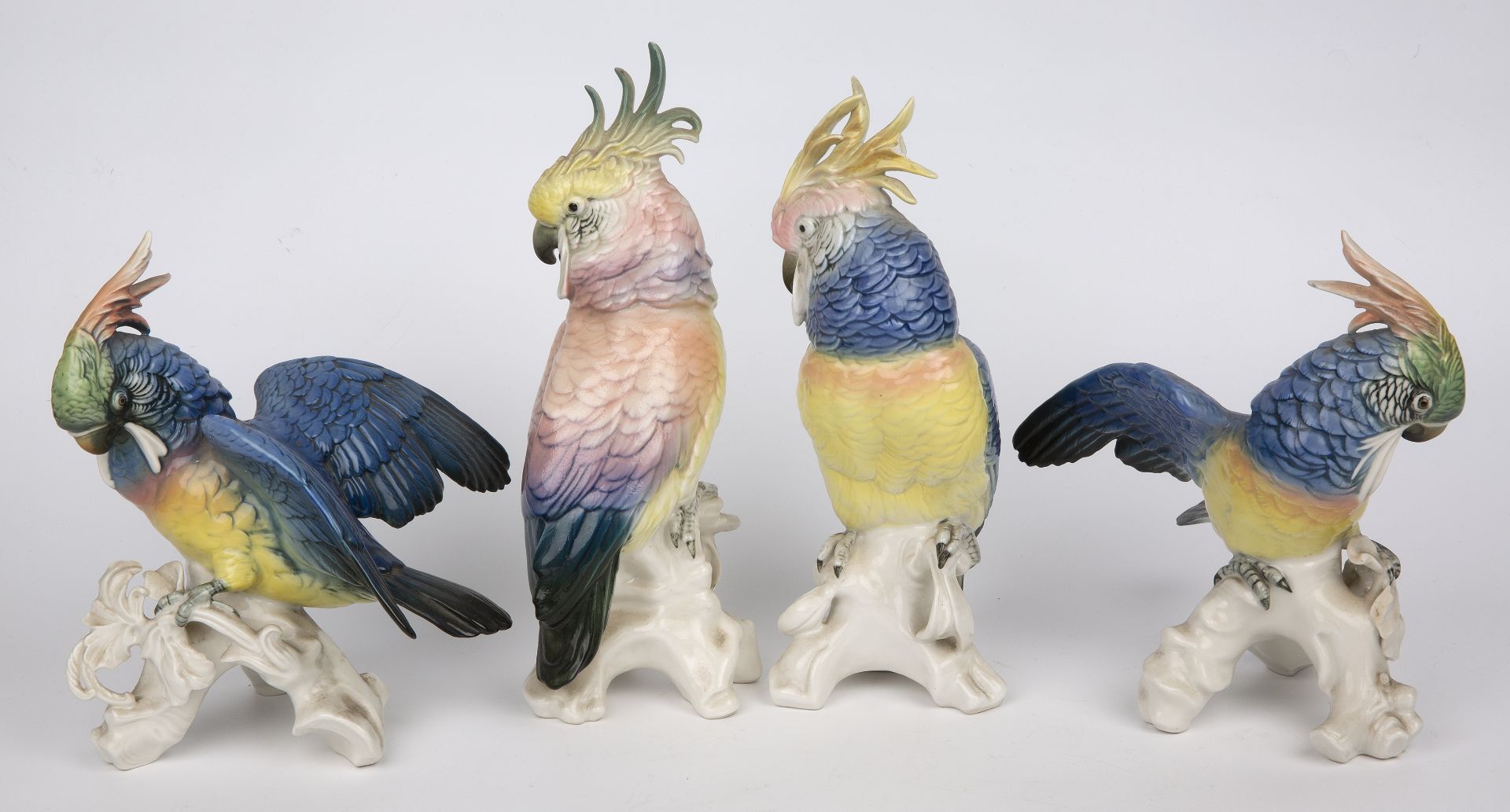 Four continental porcelain cockatoos, the largest 29cm high Bird A - chip to base branch, - Bild 2 aus 15