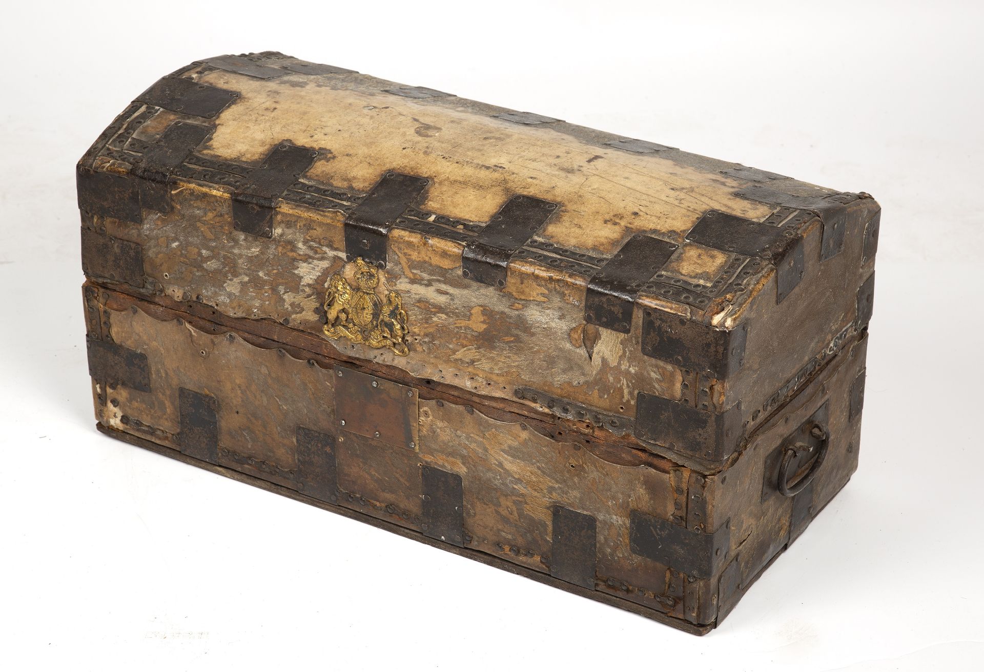 An early 19th century pony hide domed top trunk with studded boarders and iron mounts 70cm wide 32cm - Image 3 of 4