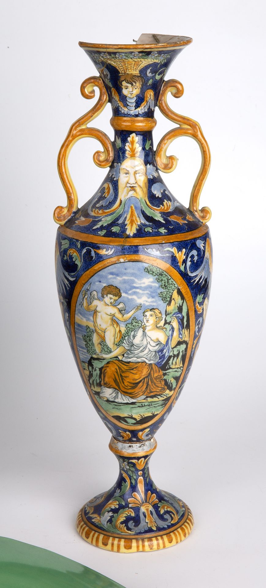 A 19th century Italian majolica vase 41cm high and a possibly wedgwood plafonnier with Greek key - Bild 2 aus 5