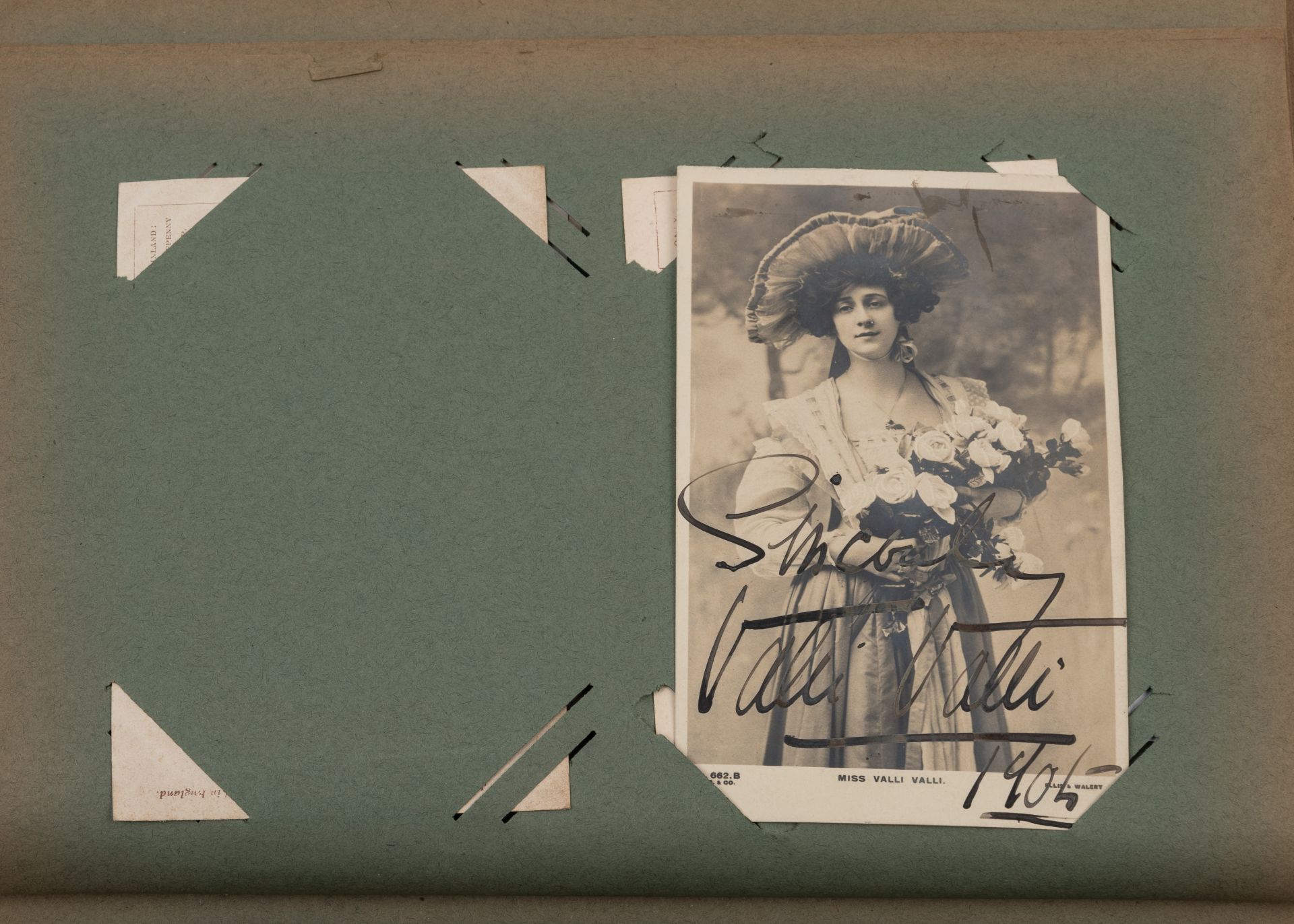 Autographed Photographs:- c.120 in an album early 20th century Actors, Musicians, authors - Bild 7 aus 16