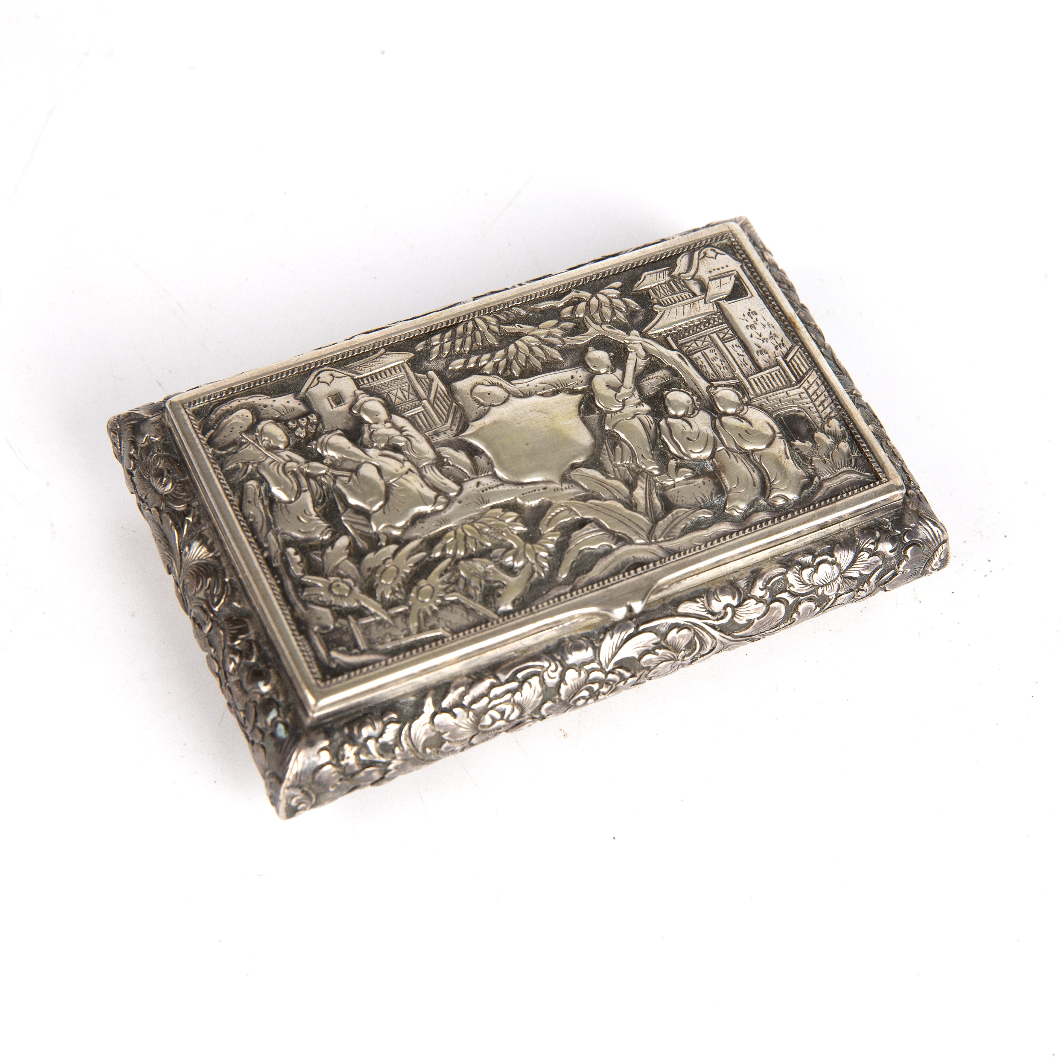 A 19th century silver plated snuff box with chinoiserie embossed decoration, makers mark IC, 10cm