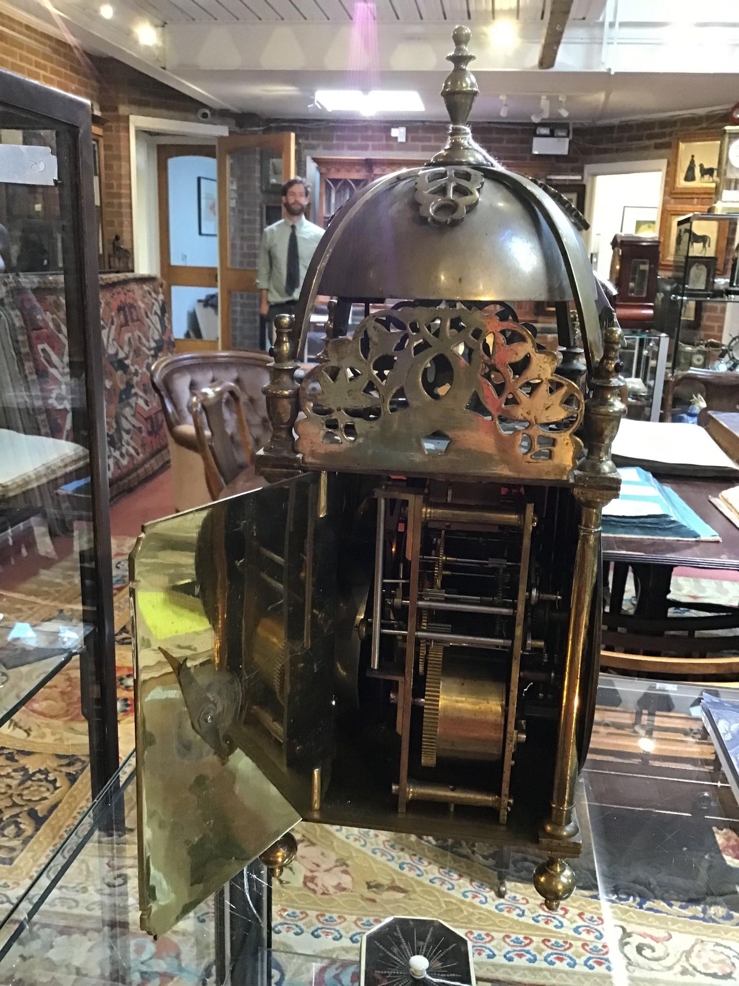 A 19th century brass lantern clock the dial with roman numerals engraved James Barron 16cm wide 40cm - Bild 13 aus 17