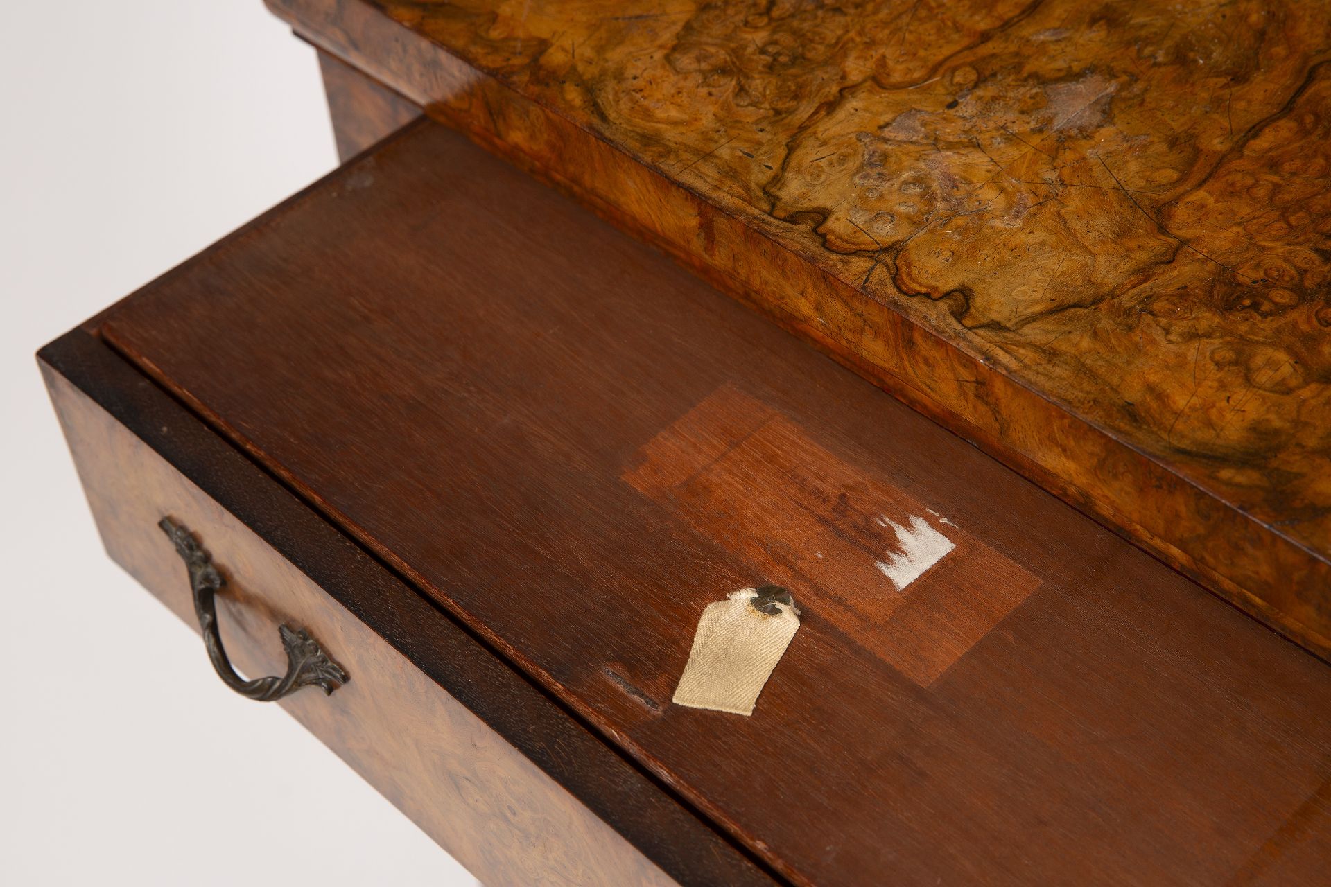 A Victorian burr walnut Wellington chest with six drawers and a plinth base 56cm wide 35cm deep 91cm - Bild 4 aus 6