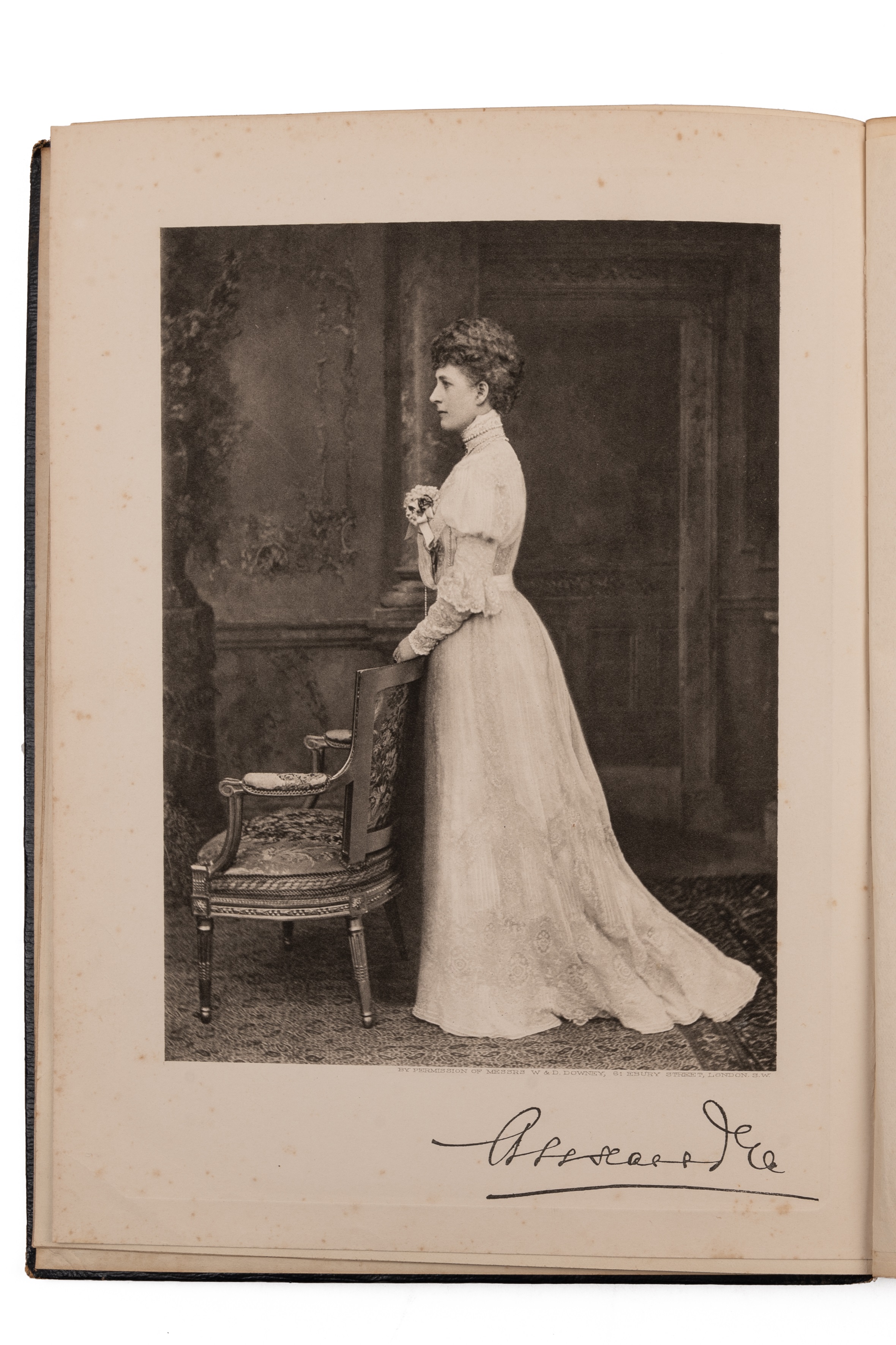 Queen Alexandra's Christmas Gilft Book. 'Photographs from my Camera'. Daily Telegraph 1908 plus King - Image 3 of 4