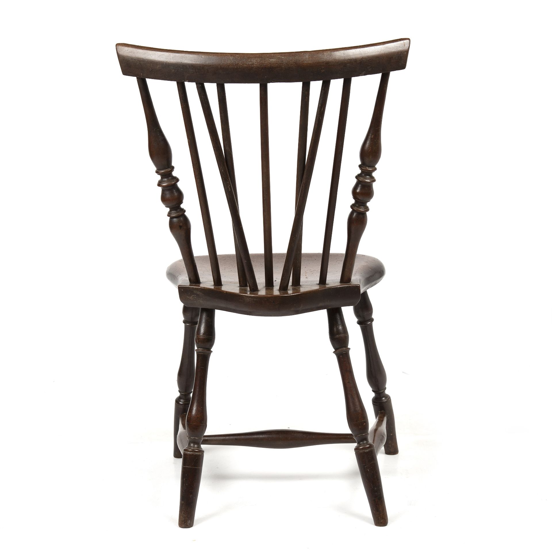 An 18th Century English red walnut fan back Windsor chair 48cm wide 42cm deep 47cm high seat, 91cm - Bild 2 aus 4