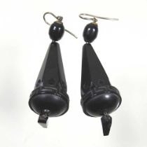 A pair of jet pendant earrings, 6cm (2)